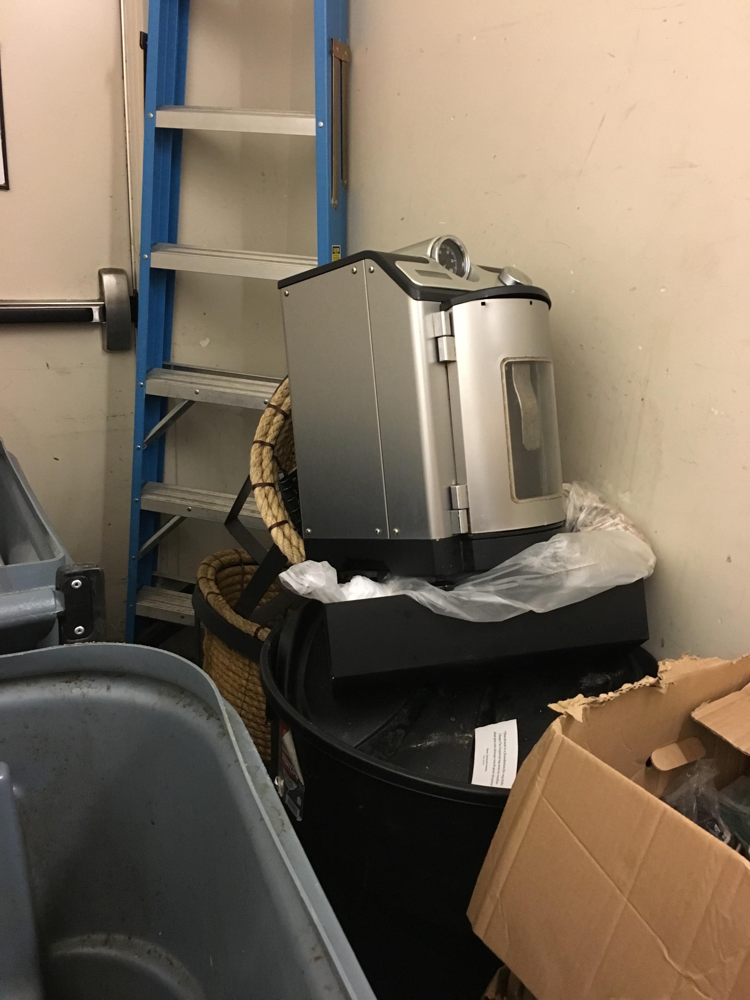 We finally found the perfect home for the Fizzio! r/starbucks