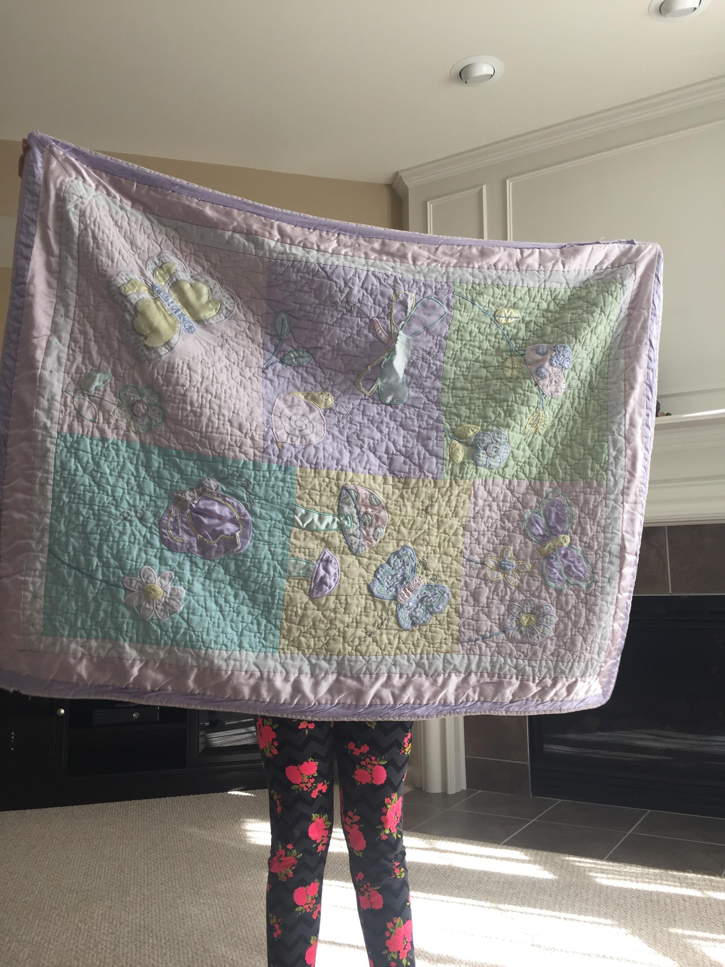 Help me find this blanket! It's my sisters old blanket and it's all old