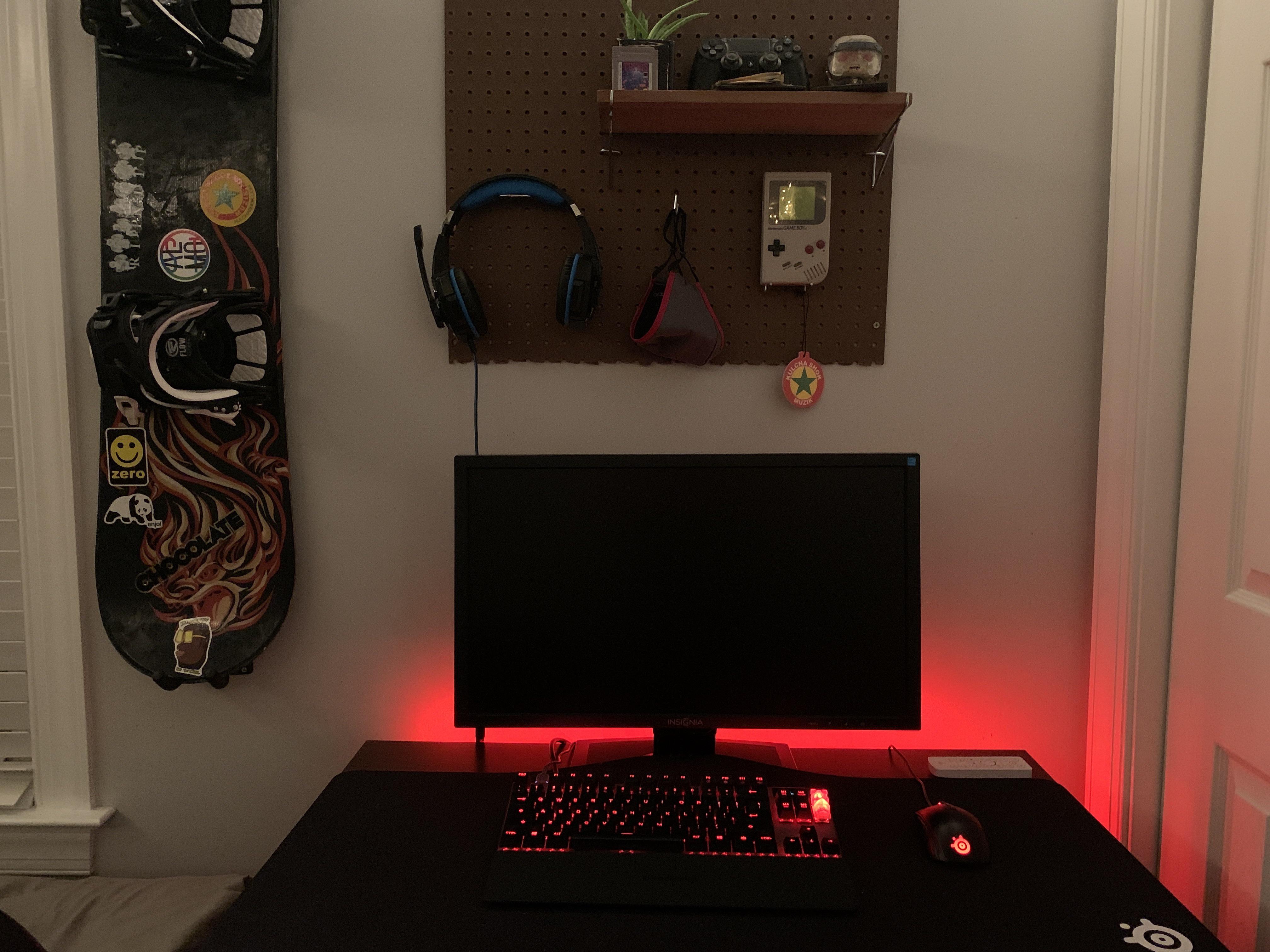 Dual monitors coming soon >D r/pcmasterrace