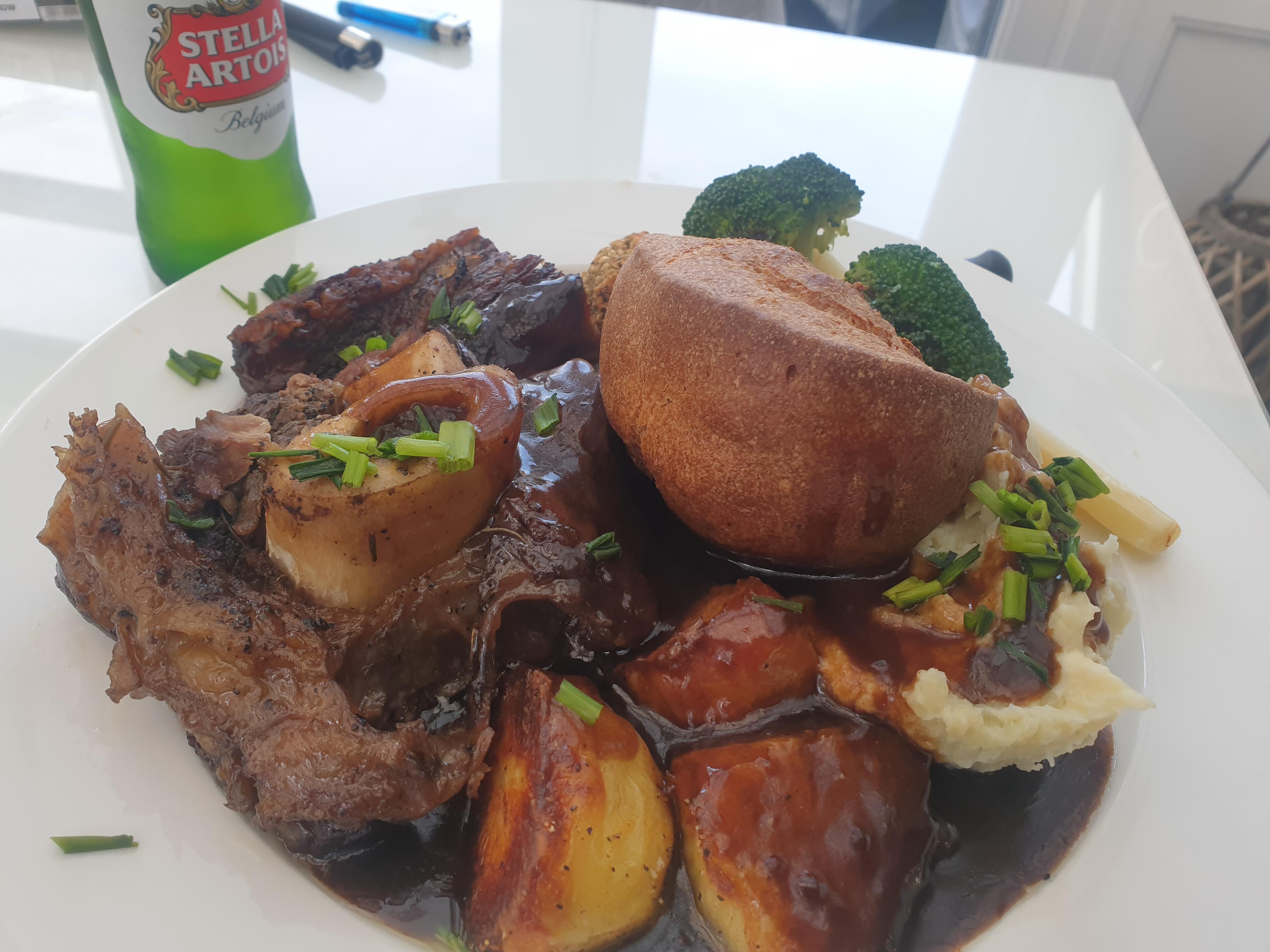 8 hour slow cooked beef shin r/slowcooking