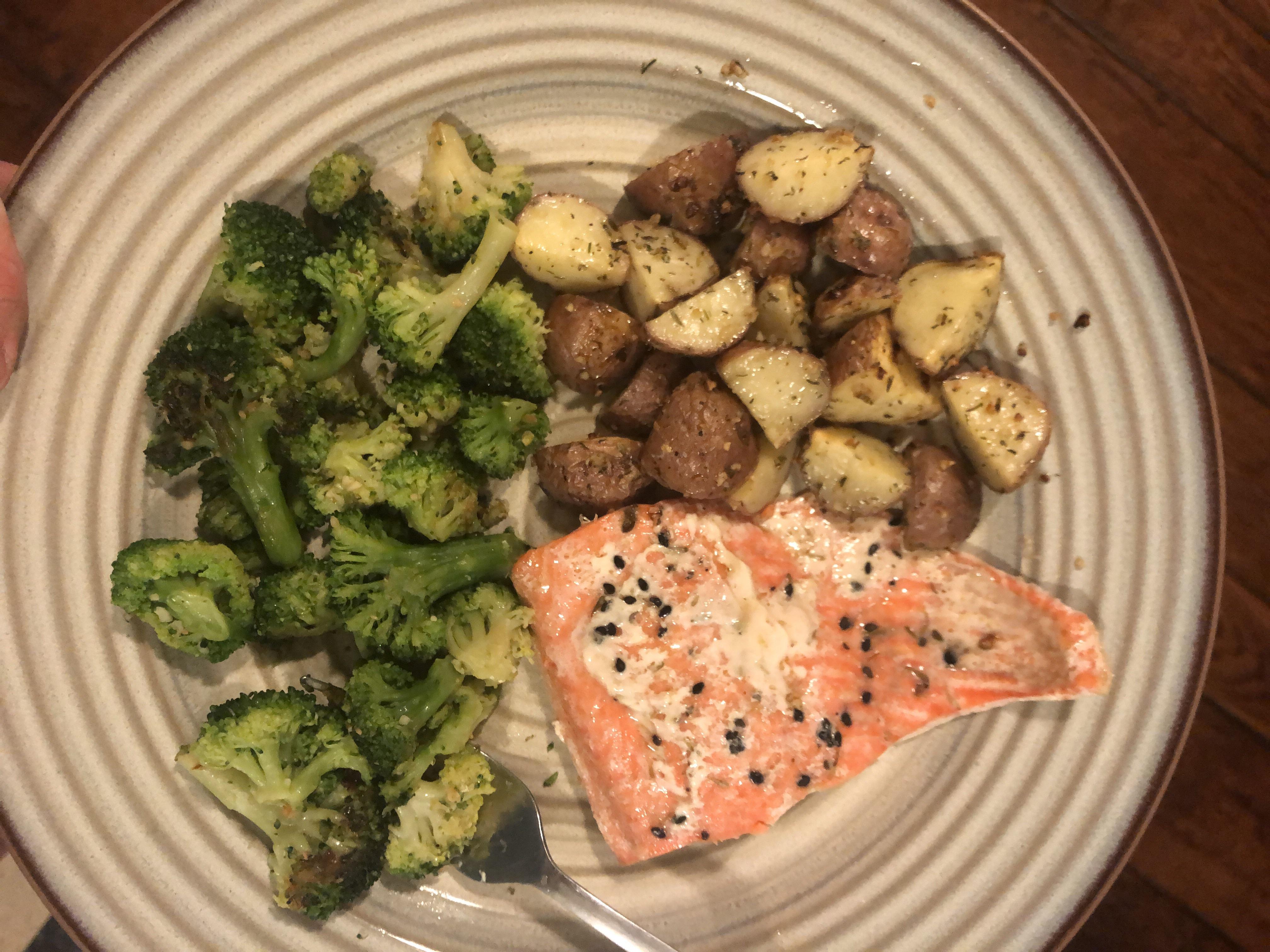 Wellbalanced meal HealthyFood