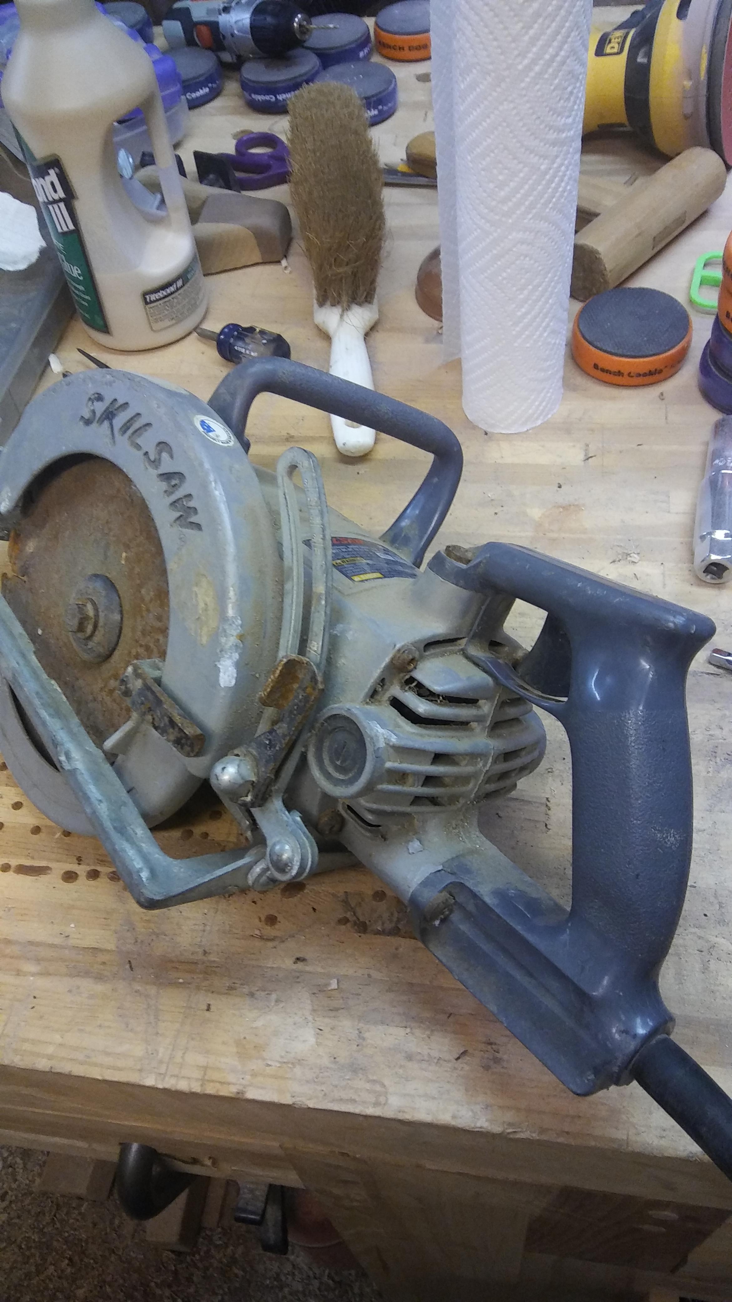 New to me worm drive skilsaw HD77 r/Tools
