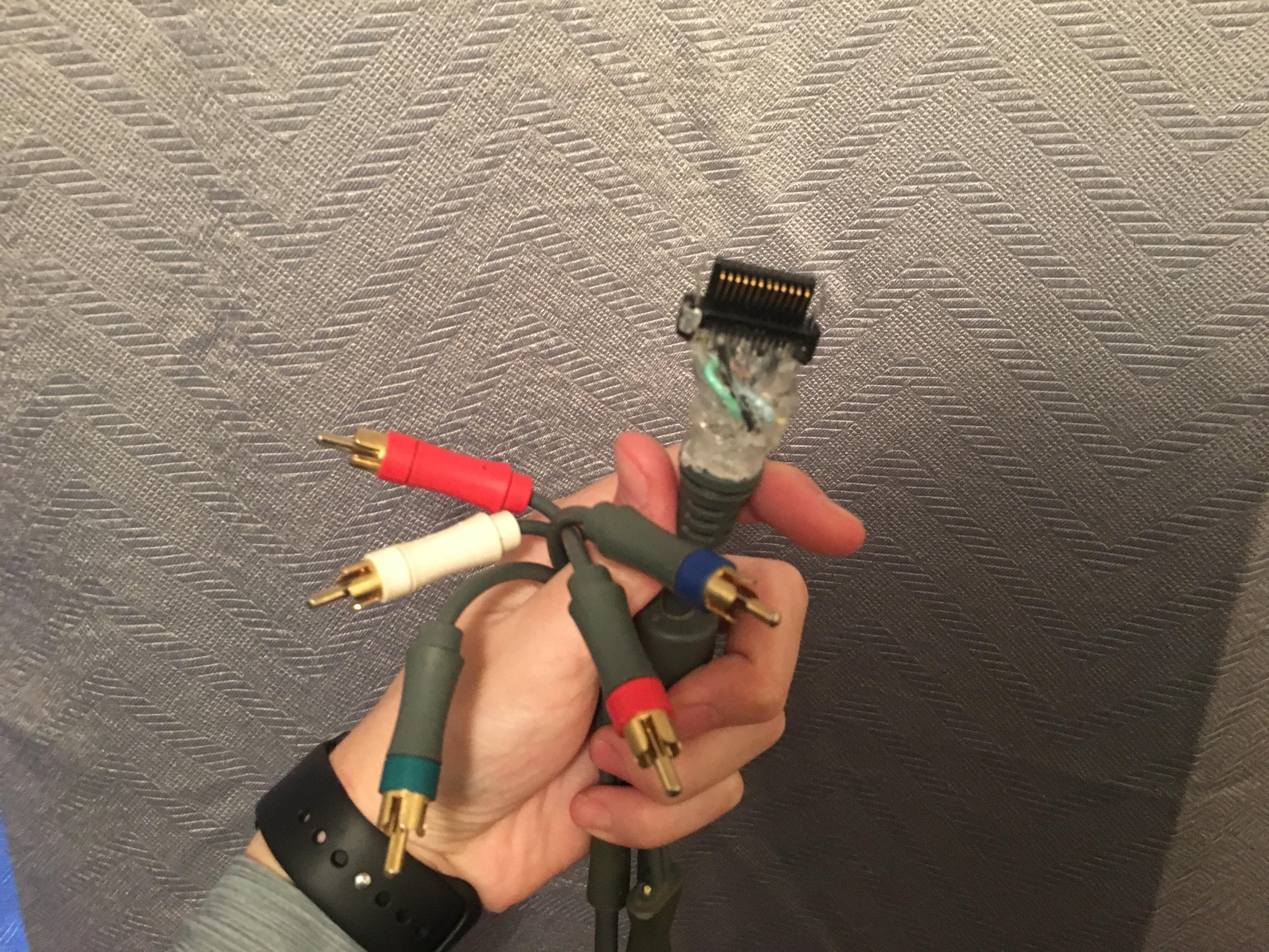 Made my own Xbox component cable r/originalxbox