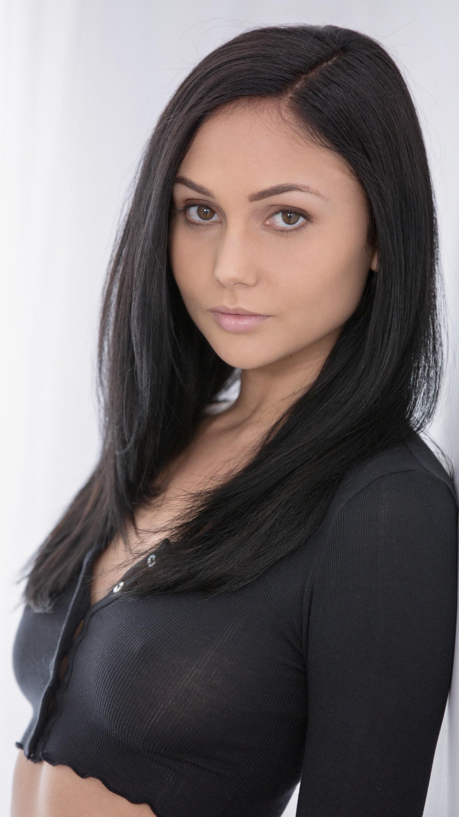 Ariana Marie : pokies