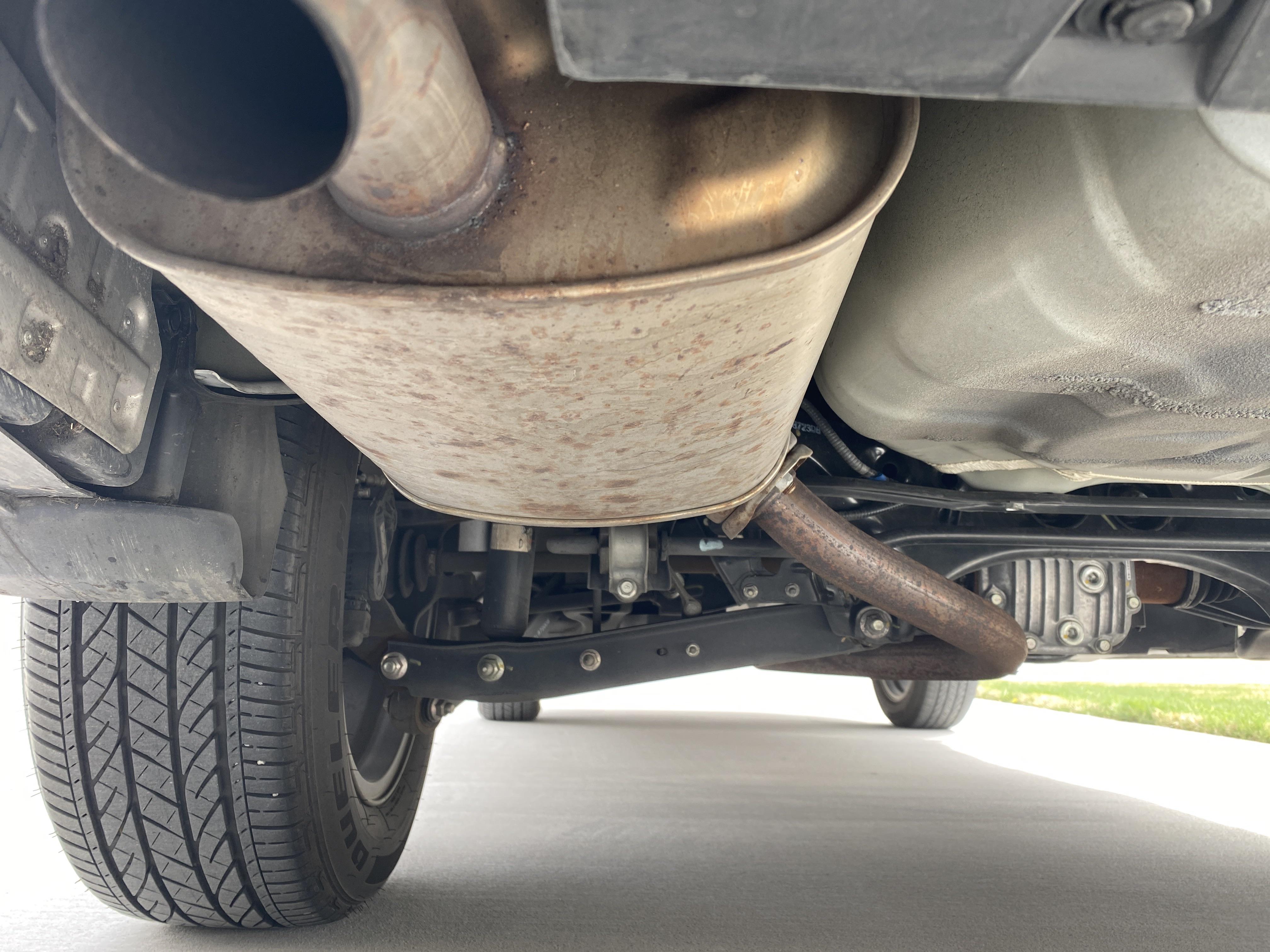 2019 Outback rusted exhaust is this normal for a 2019?? r/Subaru