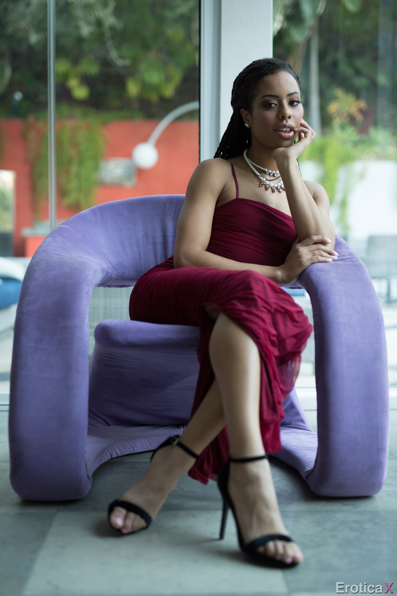 Kira Noir : ClassyPornstars