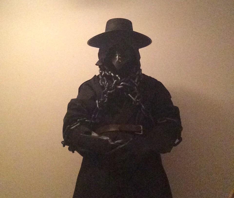 Plague Doctor costume that’s been a few years in the making. halloween