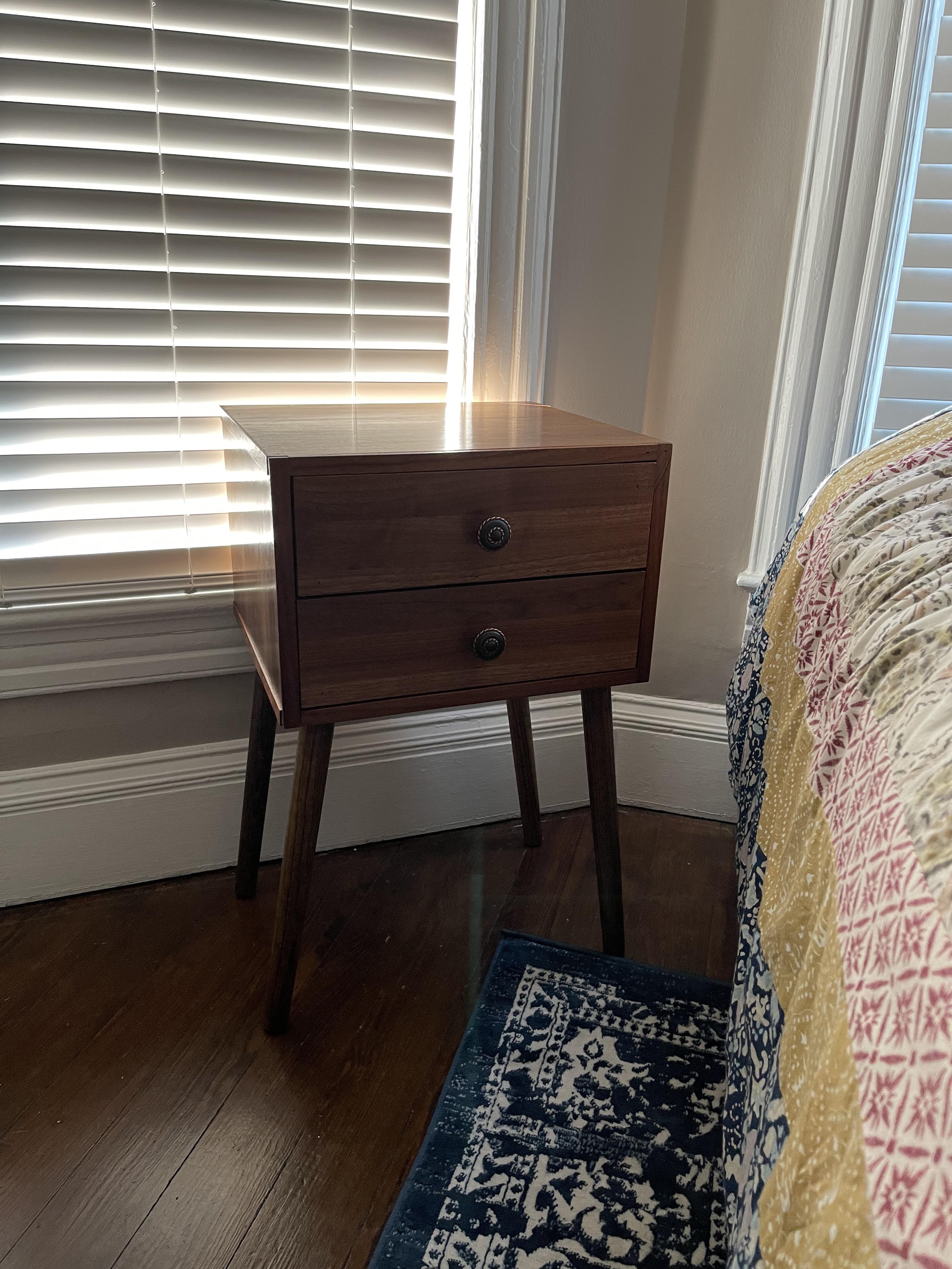 Mid centuryish bedside table r/woodworking