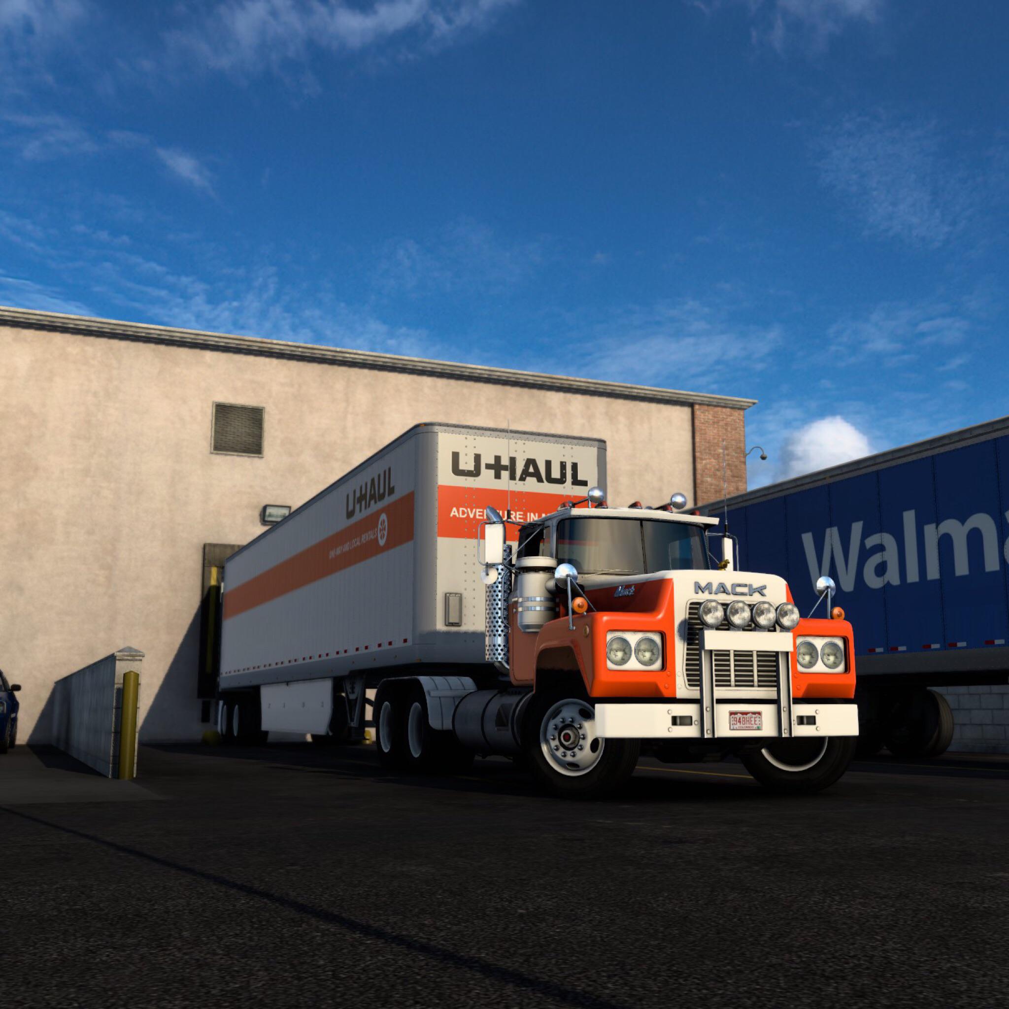 Beautiful Mack R + UHAUL Livery Hauling empty pallets From Denver to