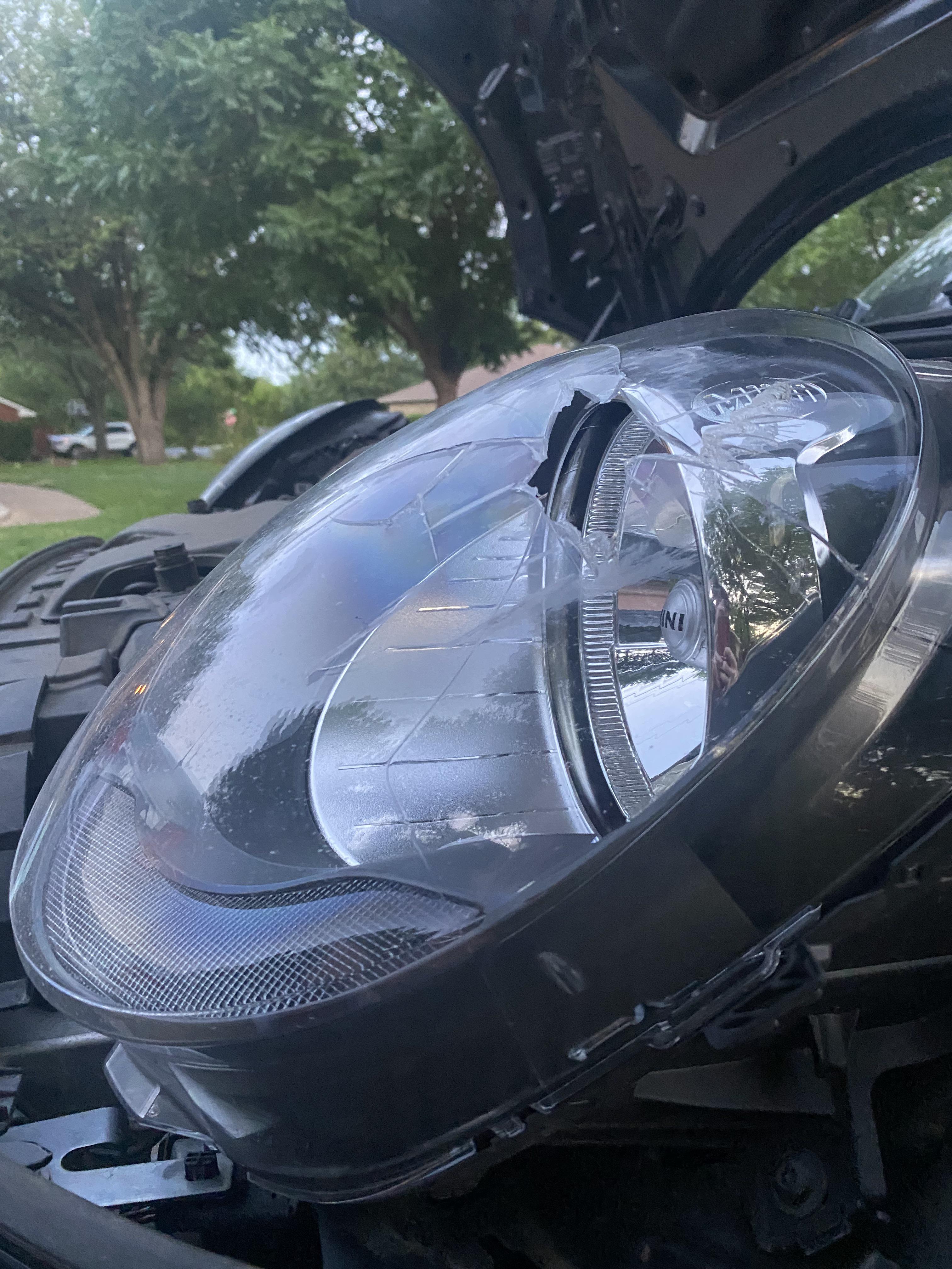 Head light lens cracked. Is it costly to replace? r/MINI