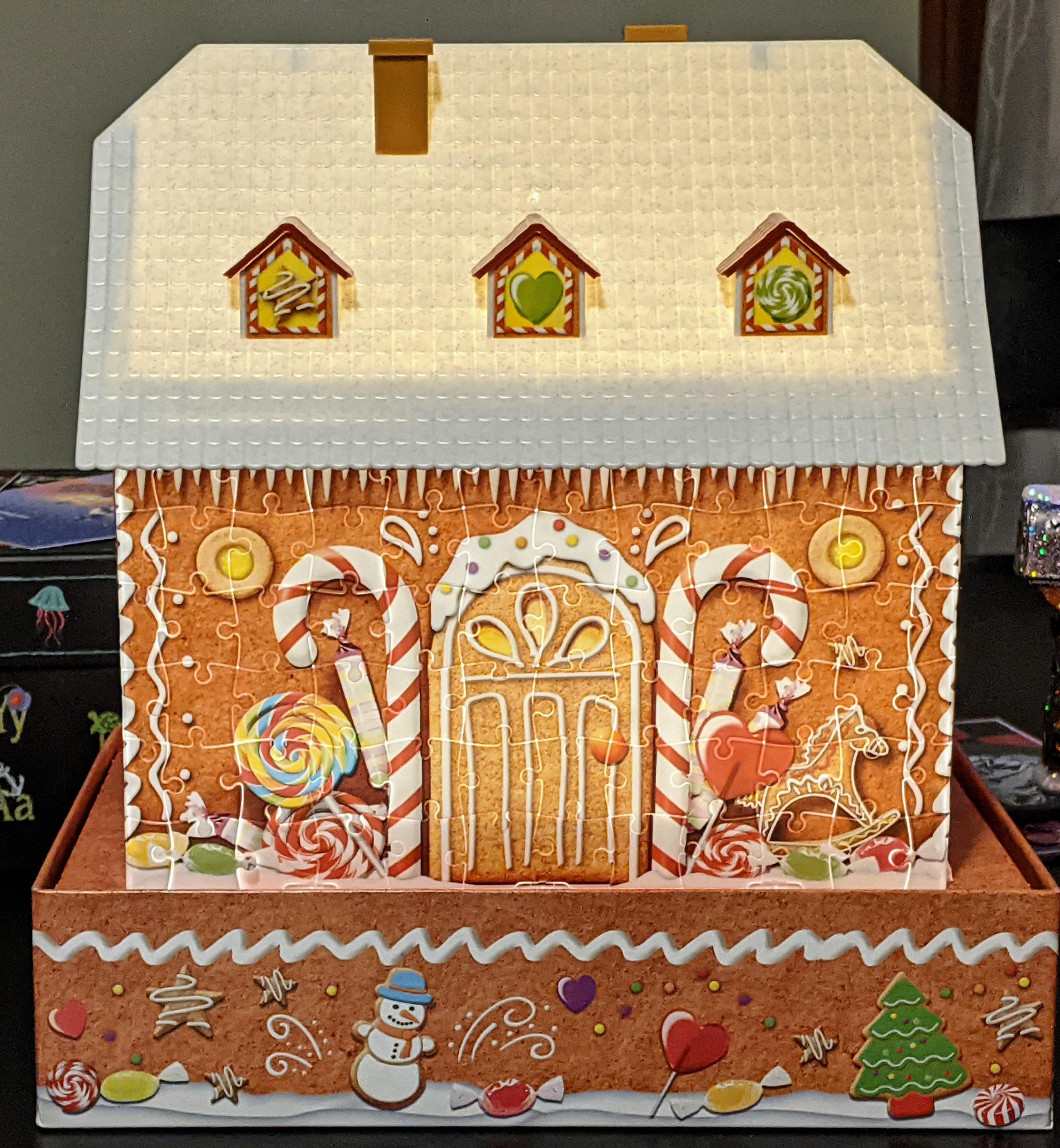 Gingerbread House, Ravensburger, 3D puzzle r/Jigsawpuzzles