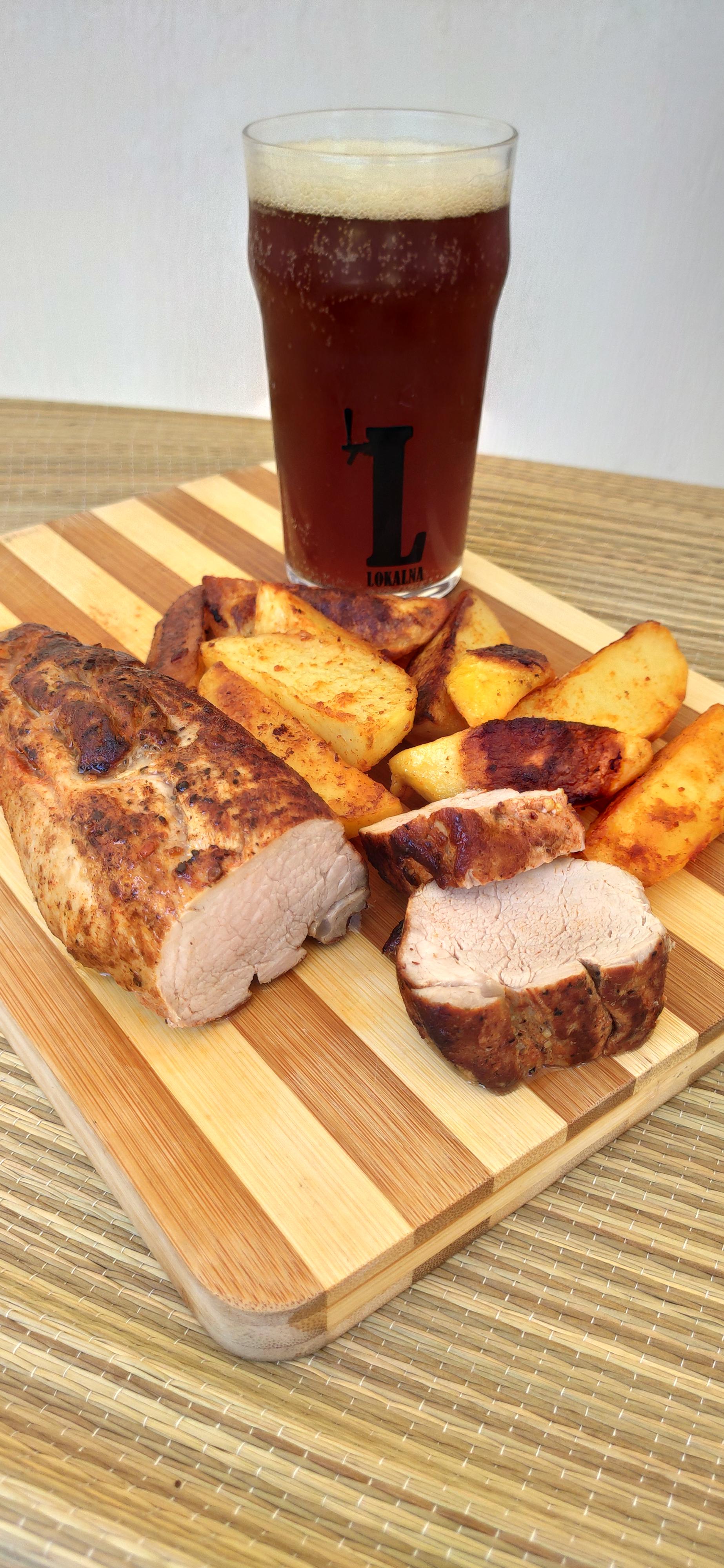 [Homemade] pork fillet, baked potatos and red ale beer r/food