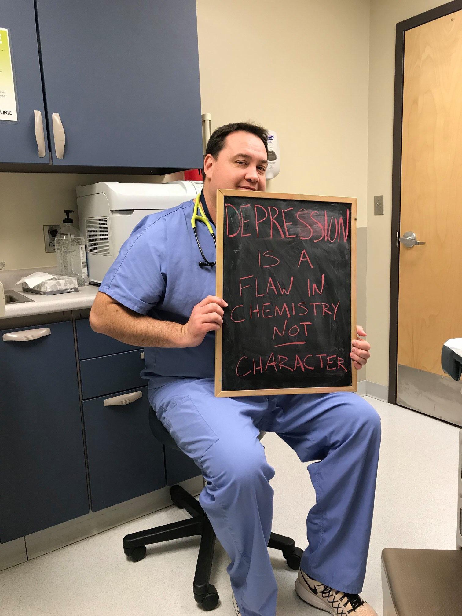 Friendly reminder. Keep your head up. r/pics