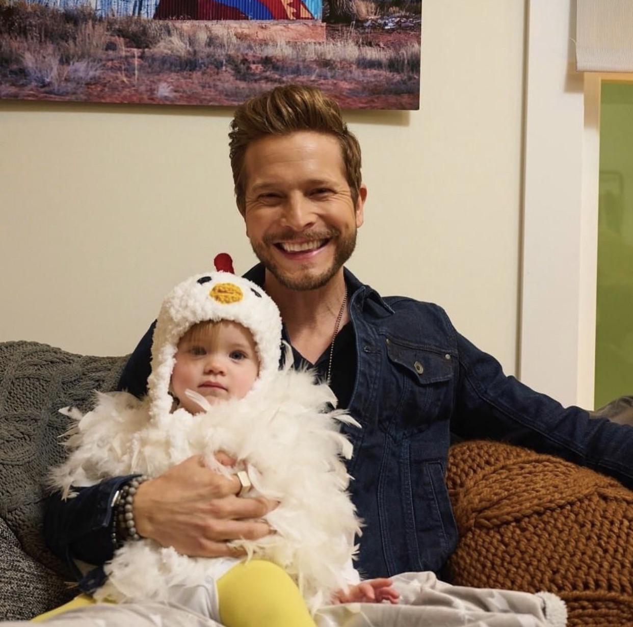 Logan and Rory had their baby! 😆 r/GilmoreGirls