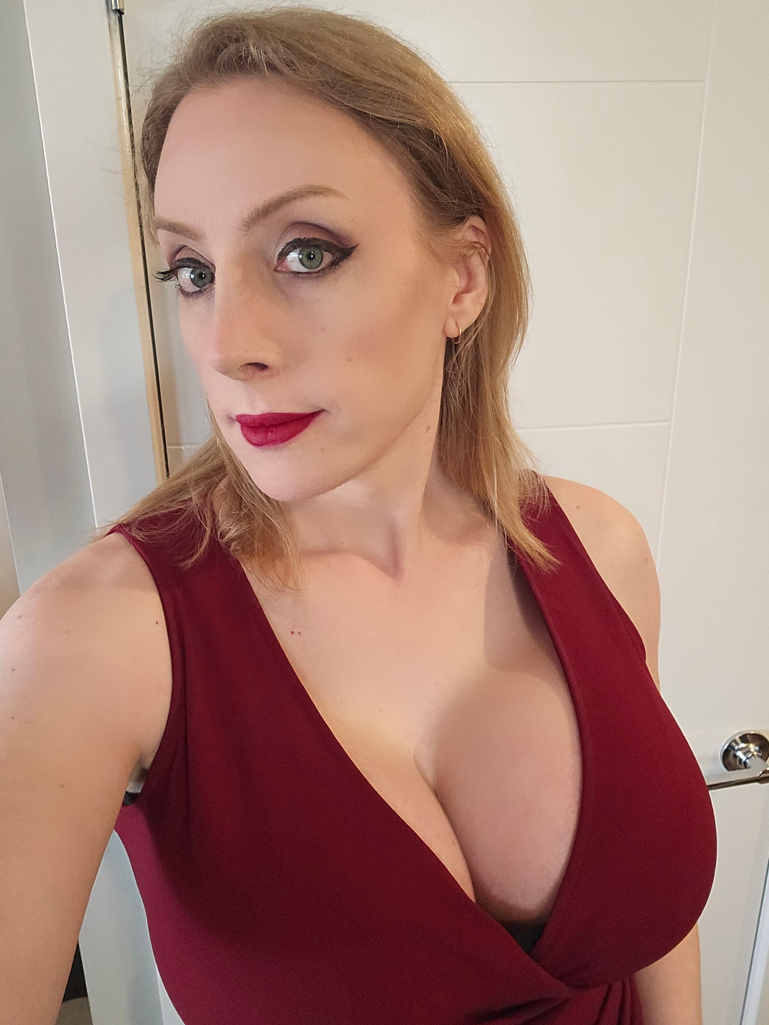 Lyra Lore (u/lyralore) - Reddit