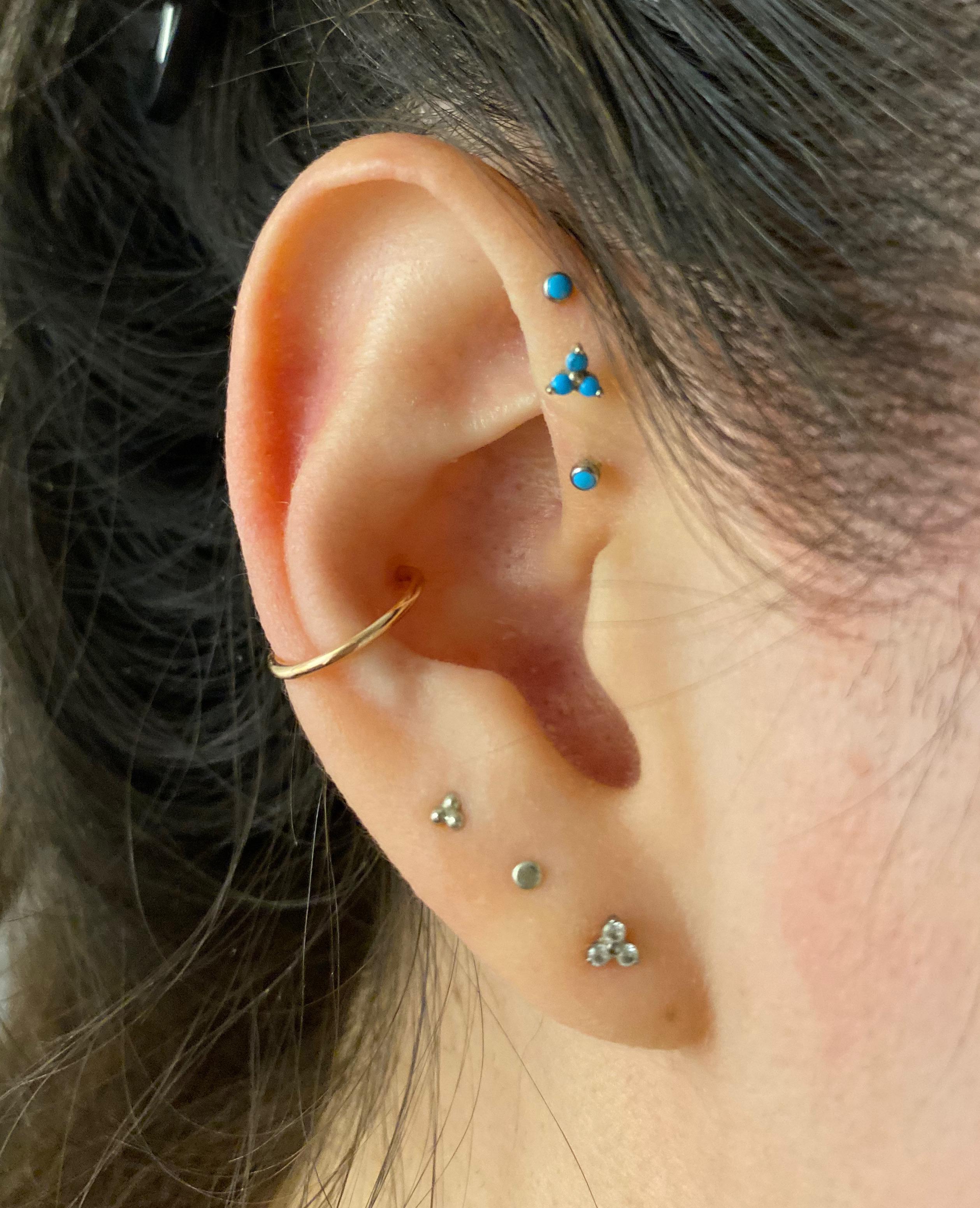 Switched out my conch jewelry to this rose gold seam ring from BVLA