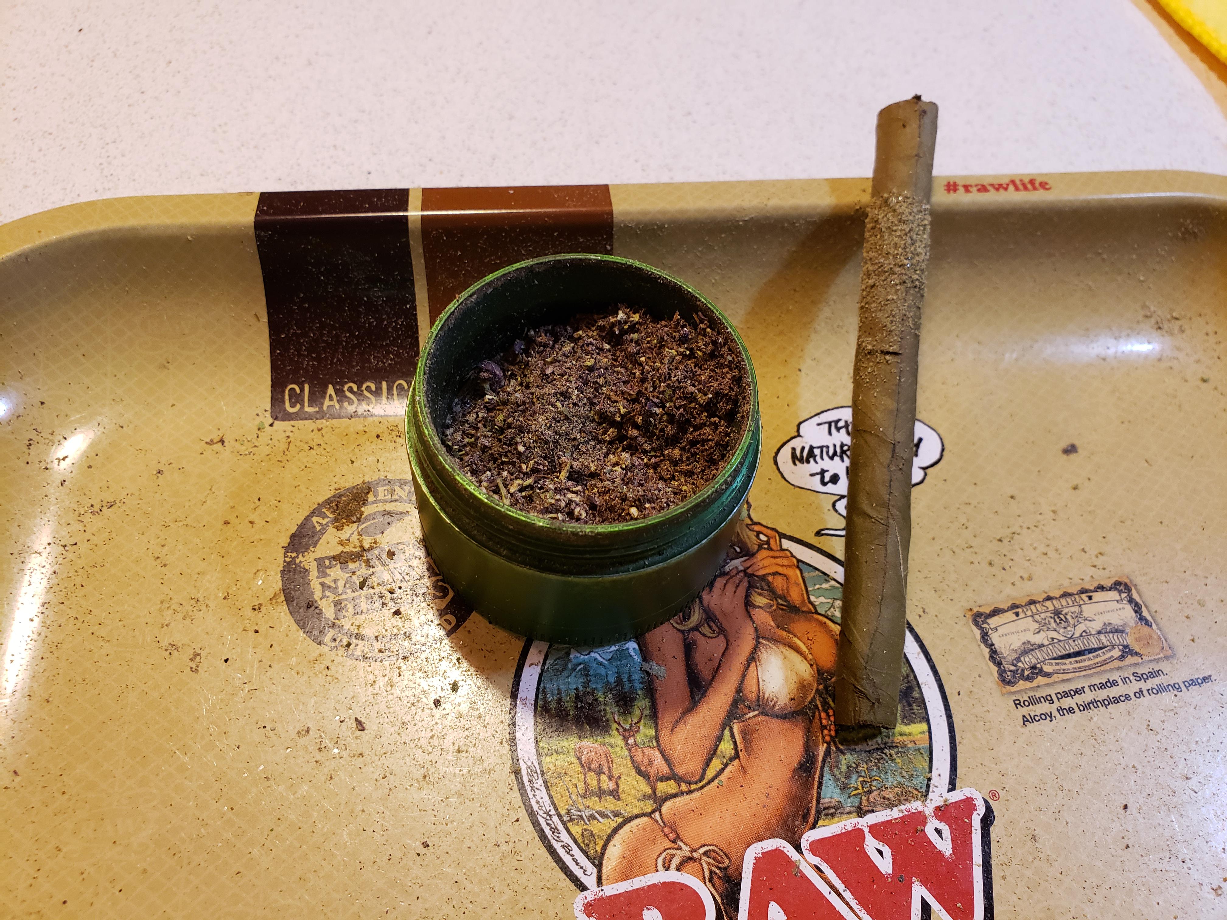 1.5g of wedding cake painted with northern lights distillate and my