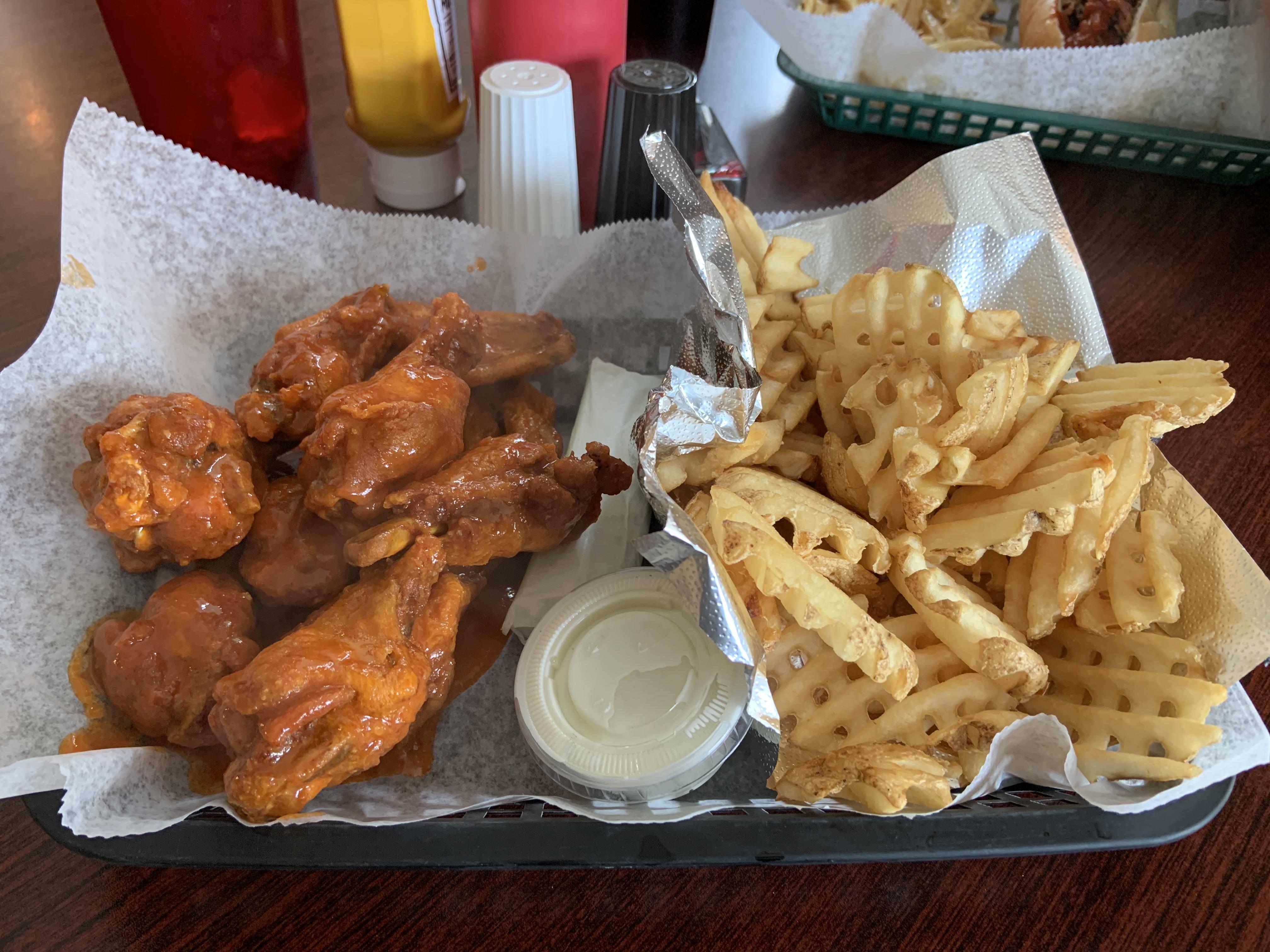 Joe’s Famous Wings and Wieners Leola, PA r/Wings