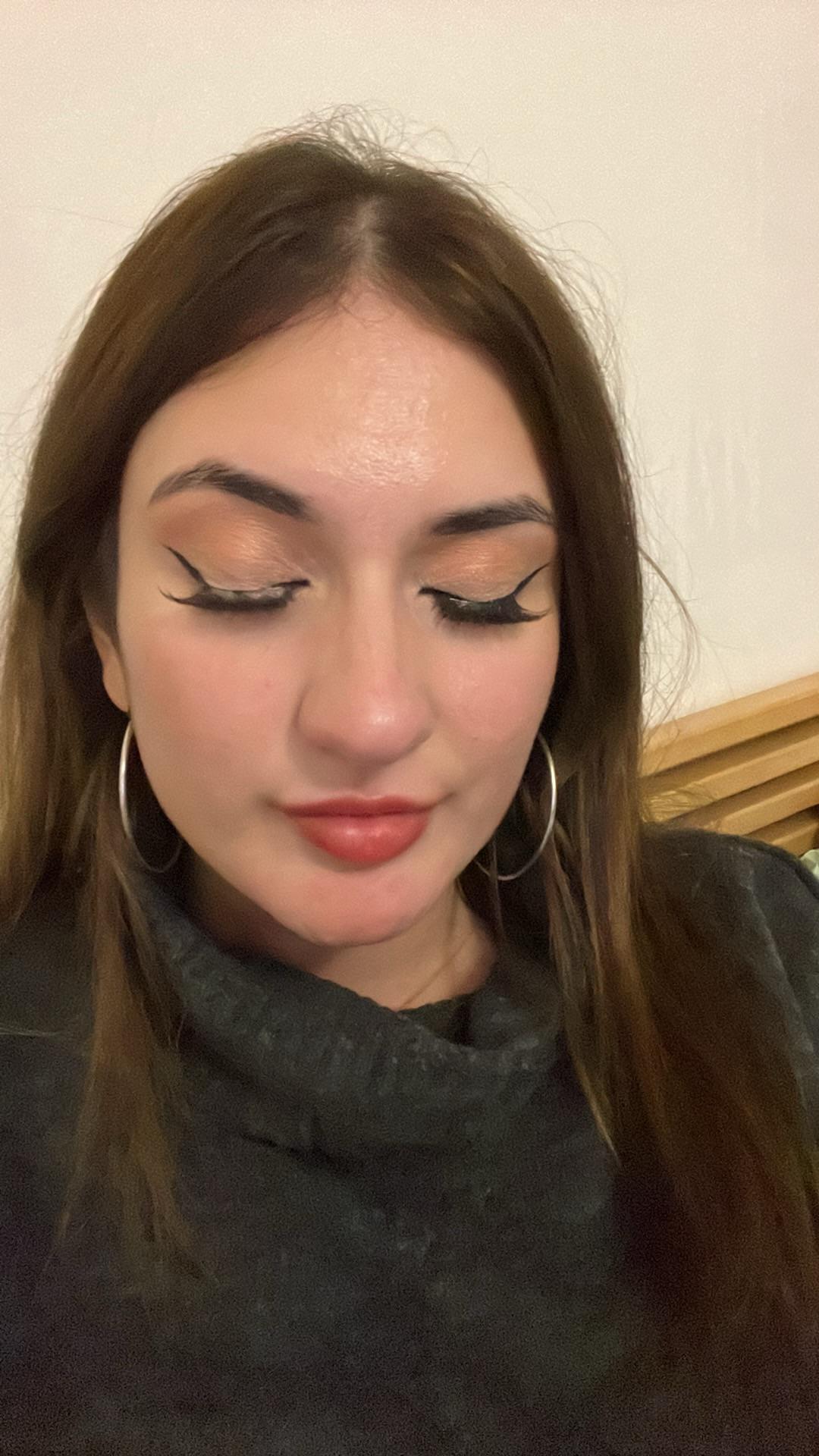 How can I stop eyeshadow transferring onto my eyelashes? r