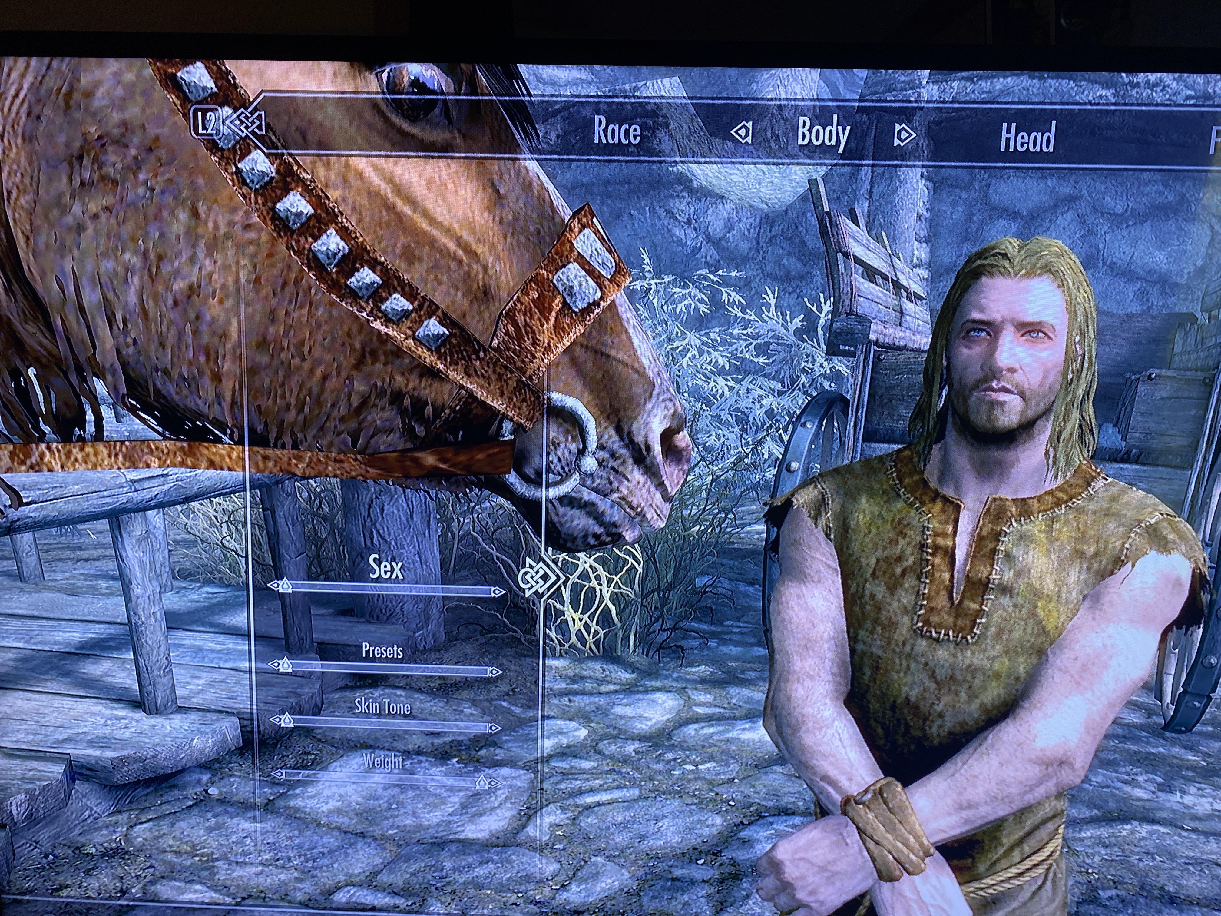 I just want to make my character in peace🐴 skyrim