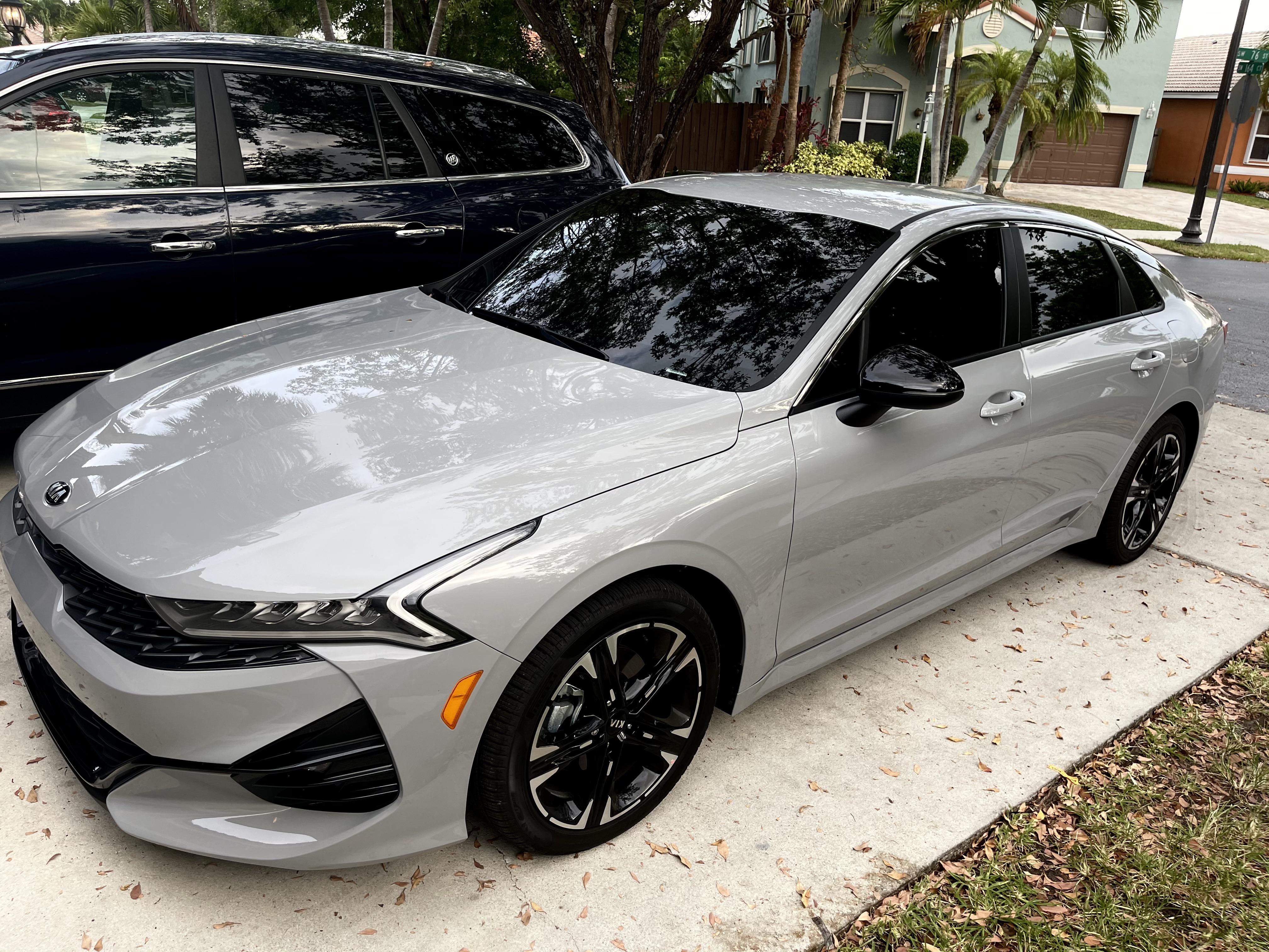 Finally Got My Windows Tinted!!! I Did 20% All Around And 50% On The Windshield! Im So In Loveee!🥵🥵❤️❤️ #K5Gtline : R/Kia