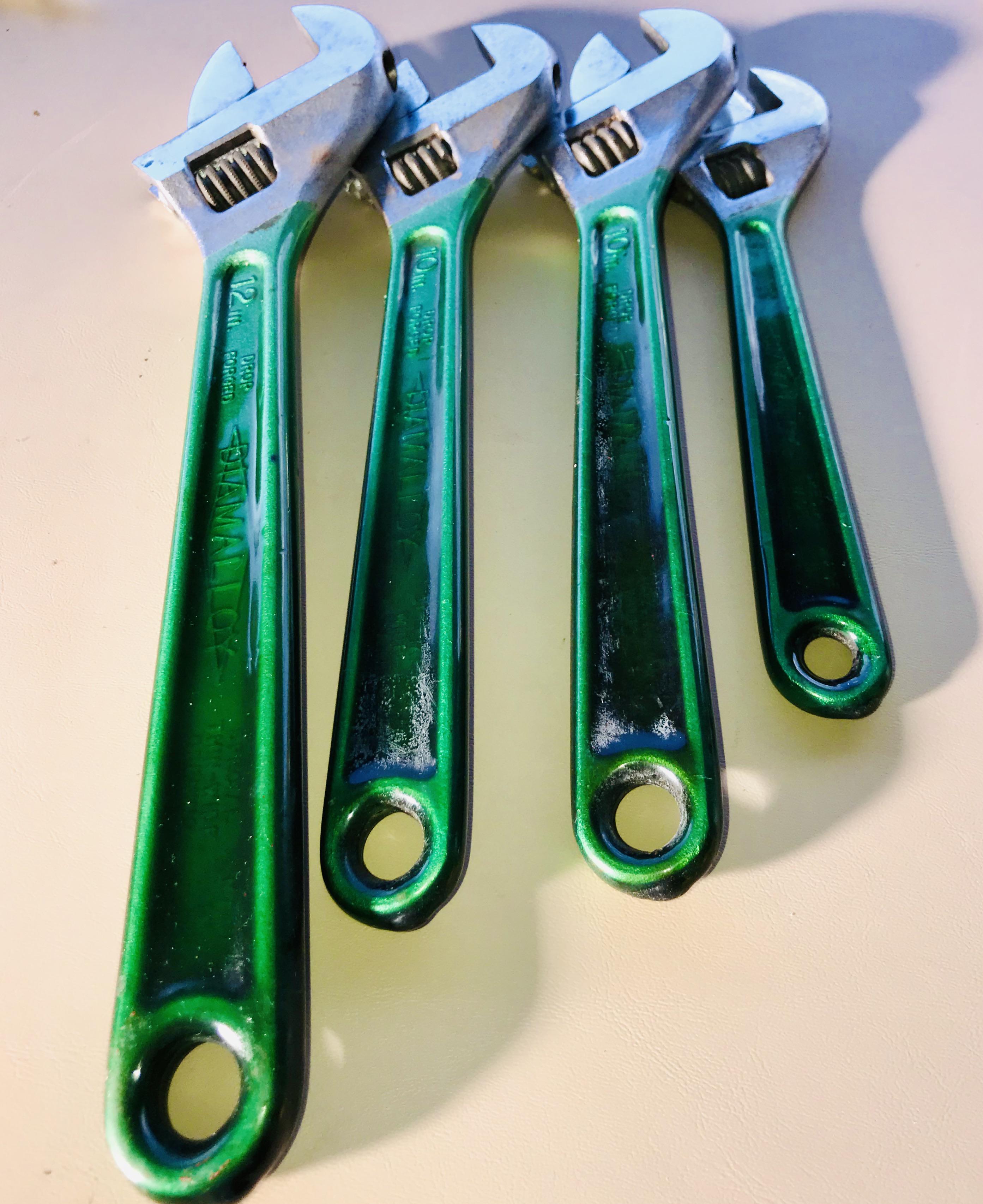 DiamalloyDiamond Tool and Horseshoe CO., Duluth, Minnesota (12”,10”, 8