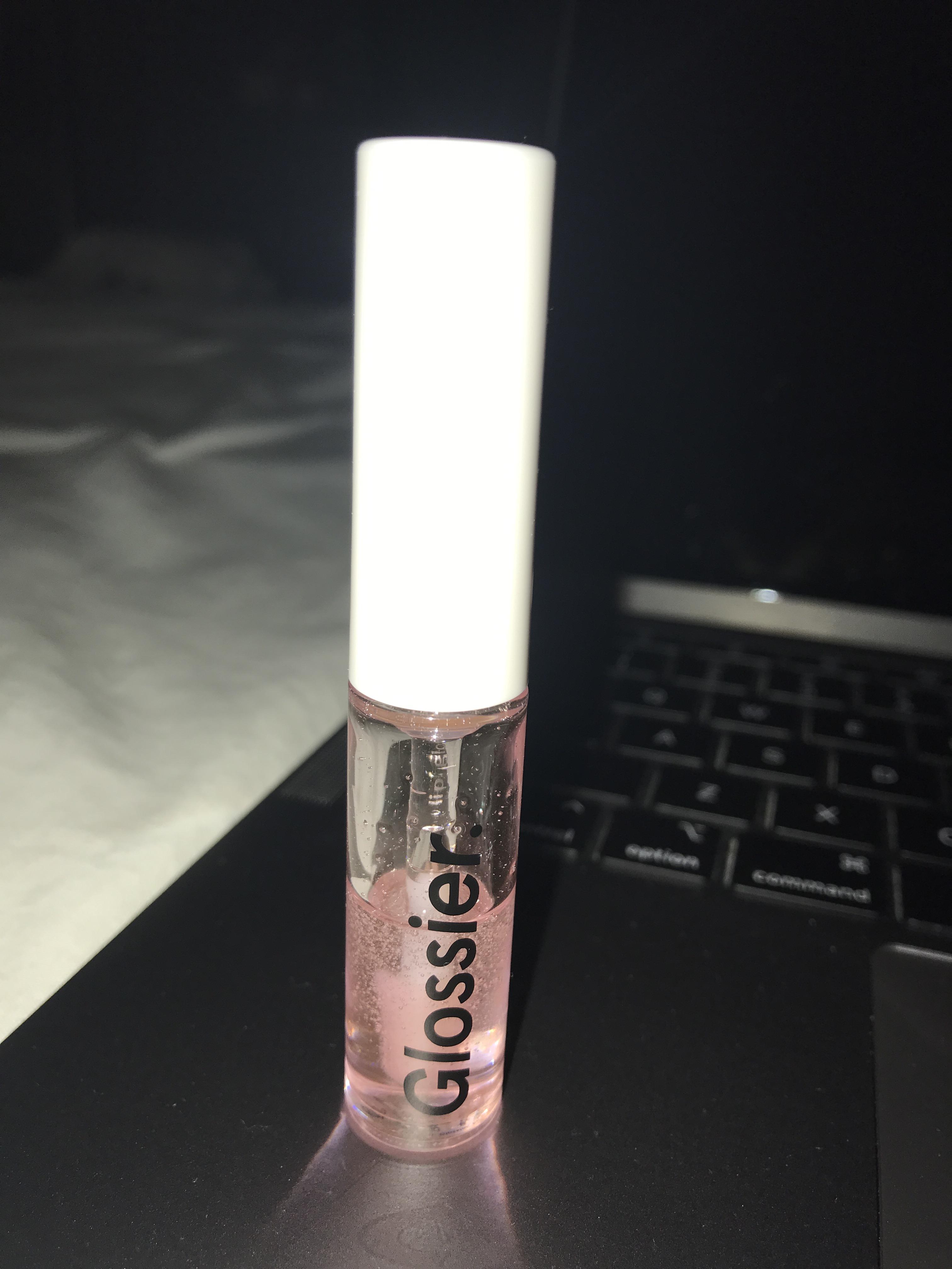 My lip gloss keeps separating, does this mean anything? r/glossier