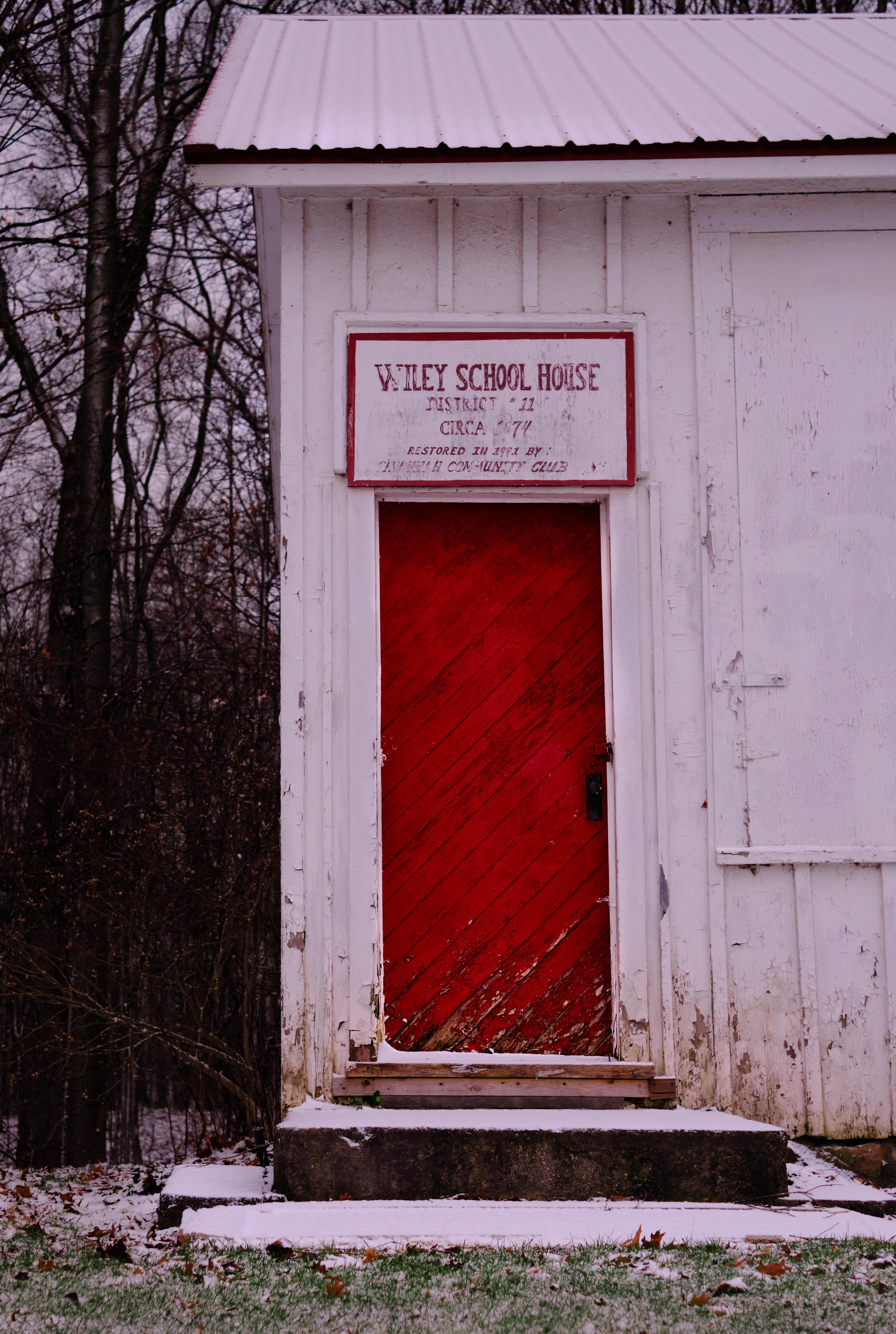 Wiley School House in Savannah, NY (XT3 ; 35mm f/1.4) r/fujifilm