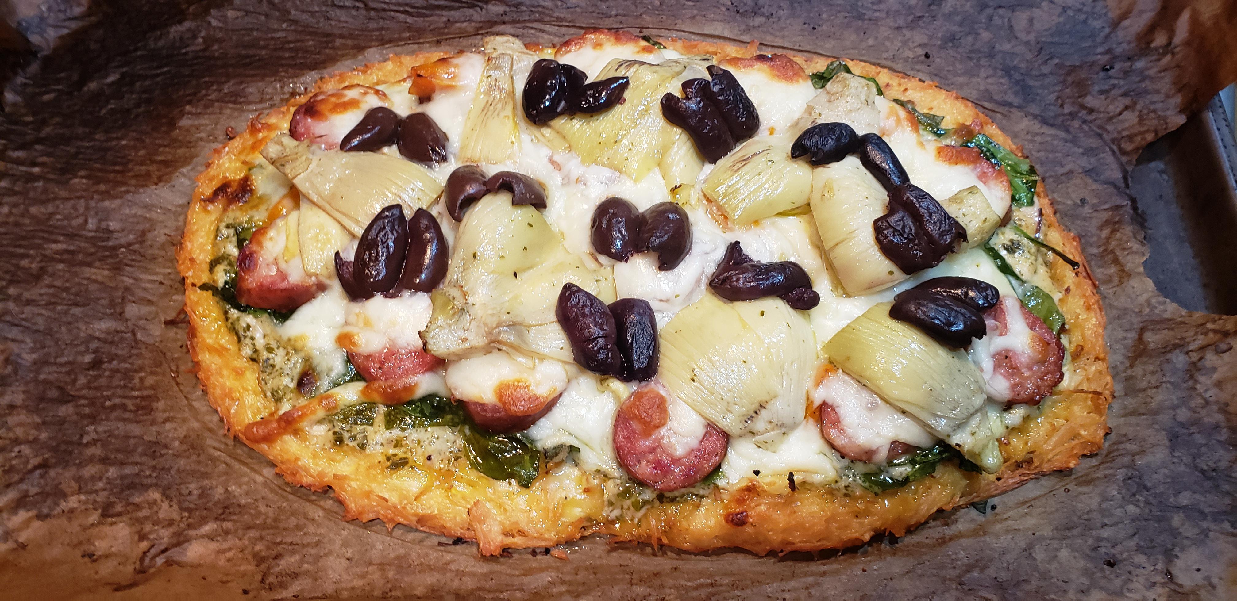 Canned chicken crust pizzas are cheap, easy, way tastier than you