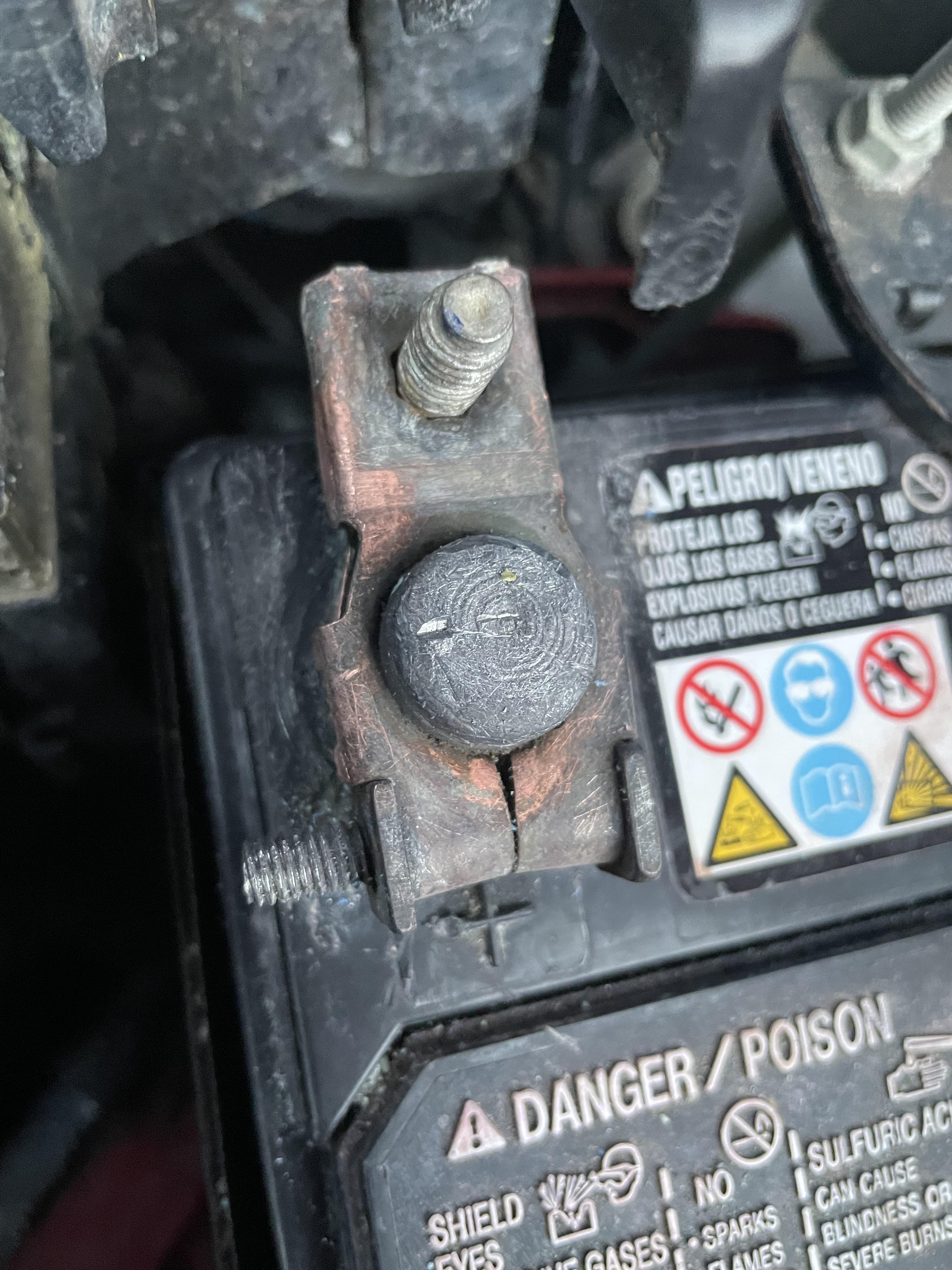 Honda HRV Battery Removal r/autorepair