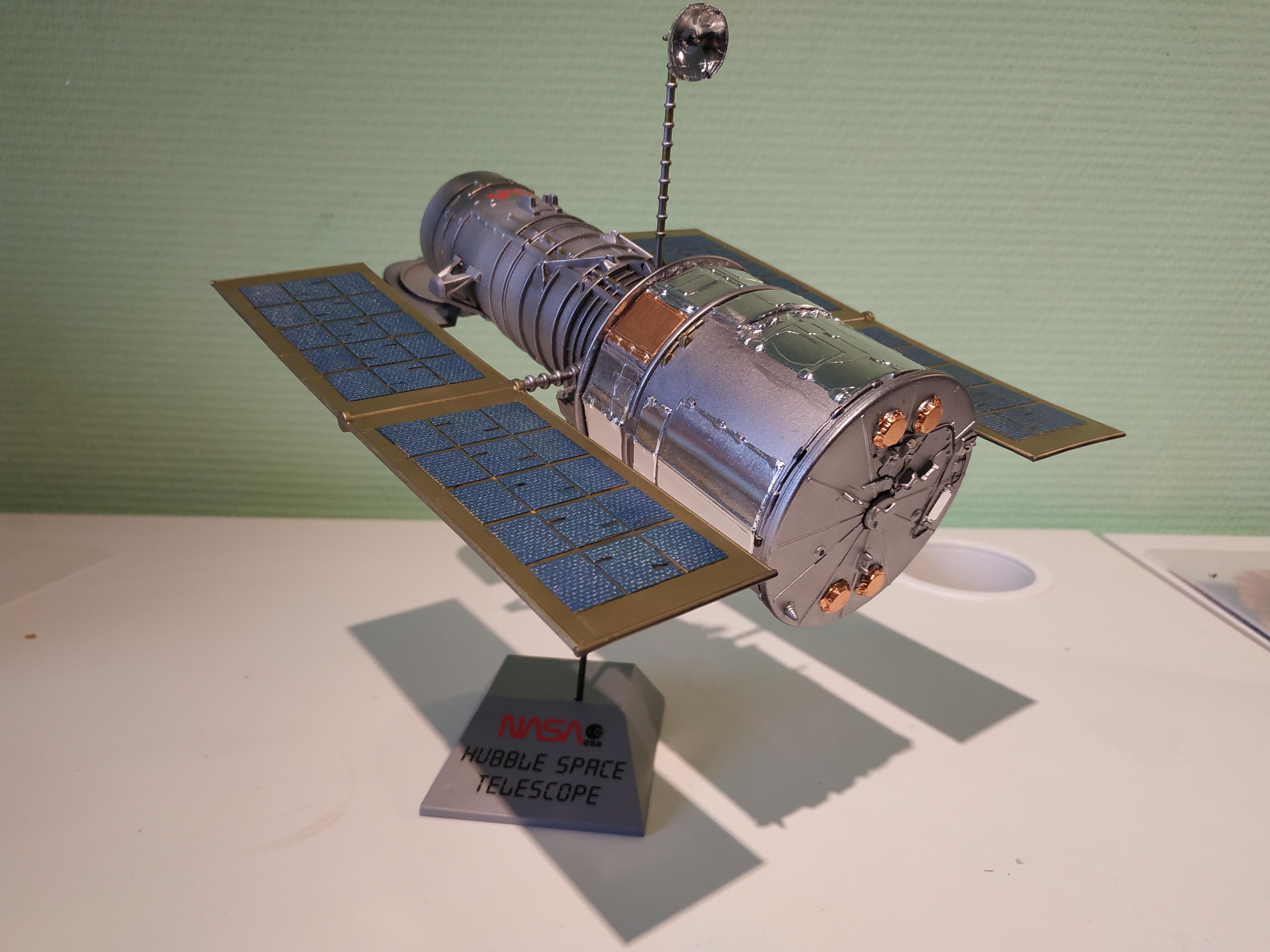 Hubble Telescope Model Kit