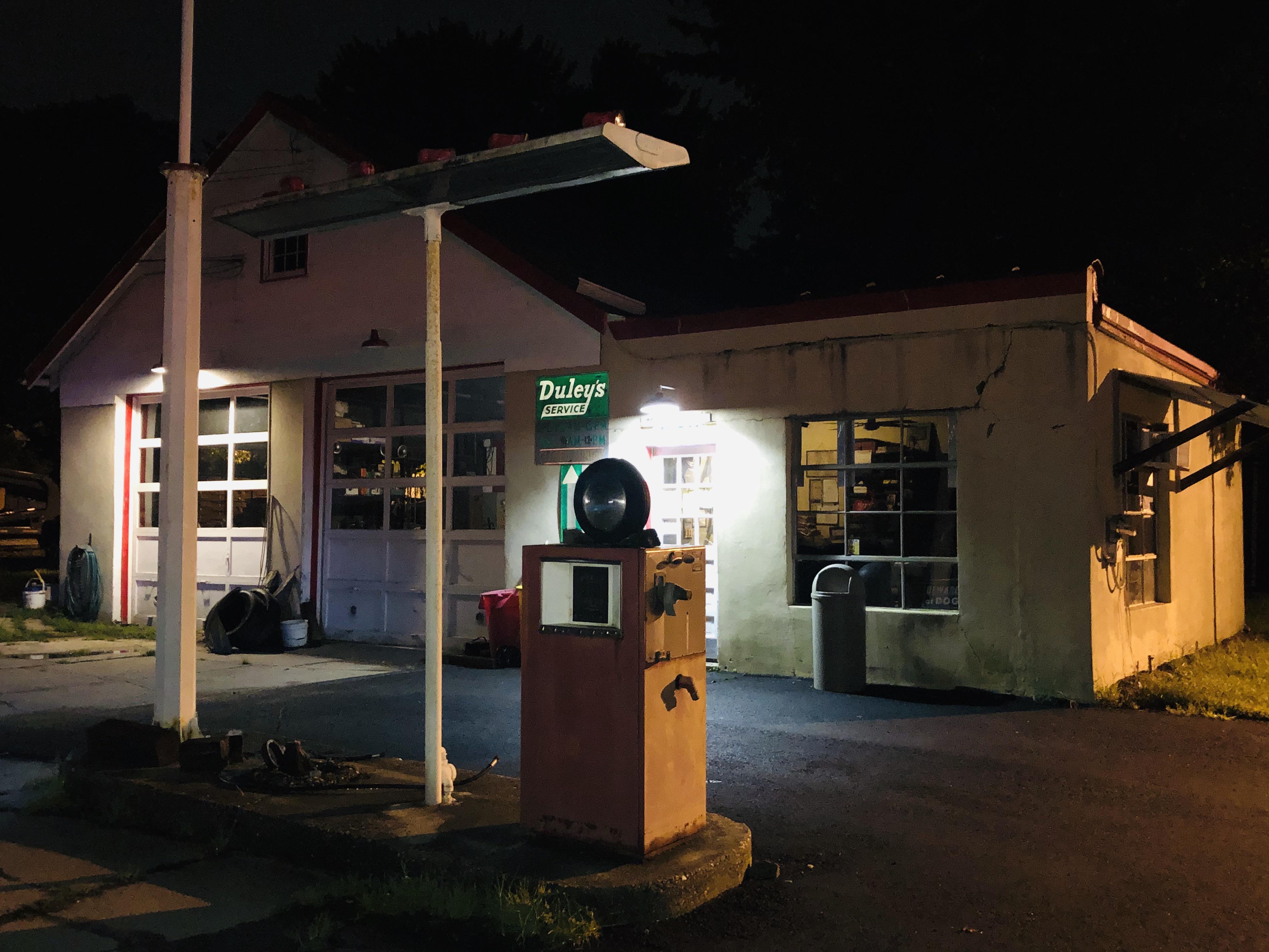 Old service station in Glenn Dale reminds me of an Edward Hopper