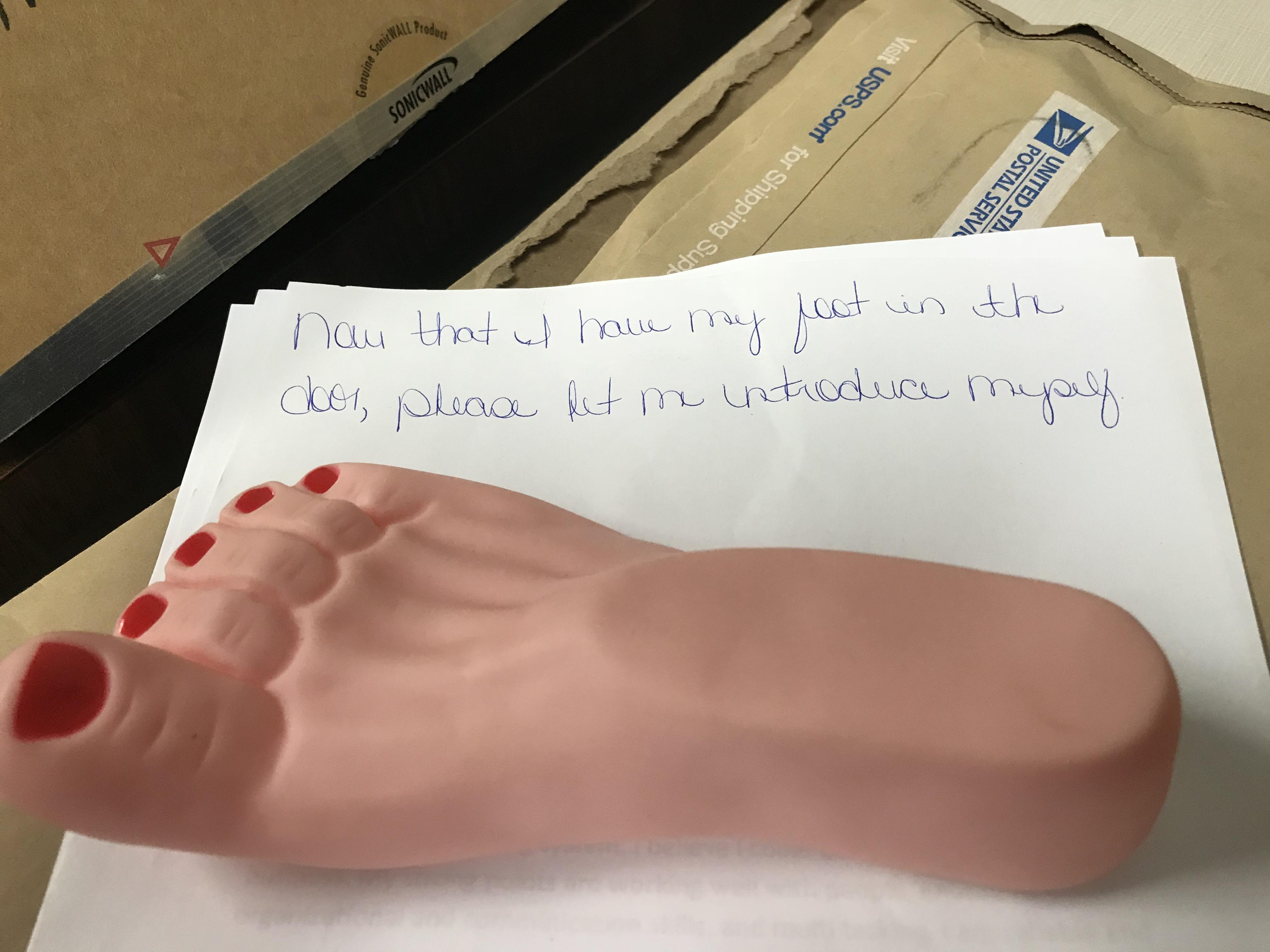 17 Hilarious Toe to Toe Puns Punstoppable 🛑