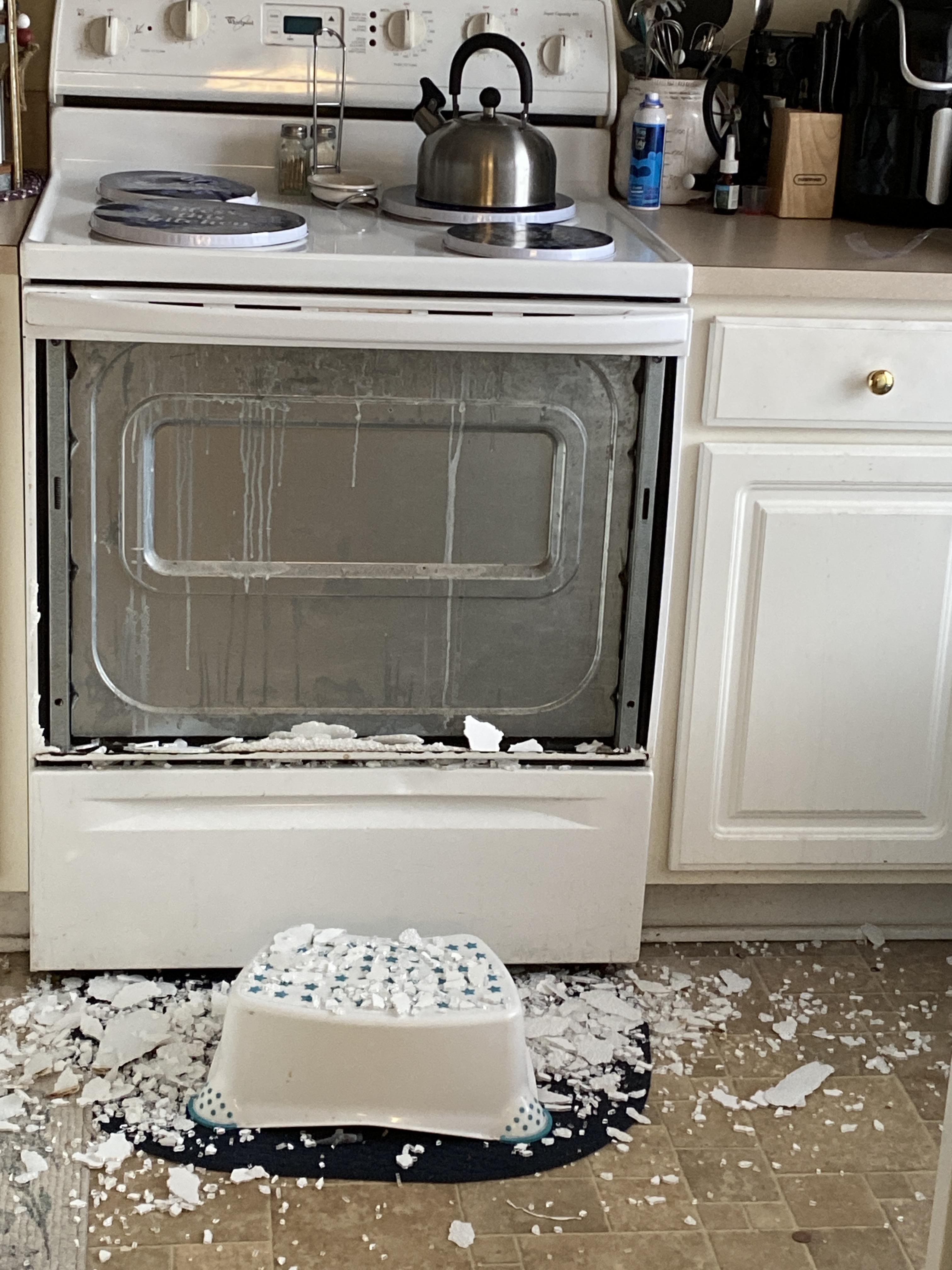 my oven shattered r/Wellthatsucks