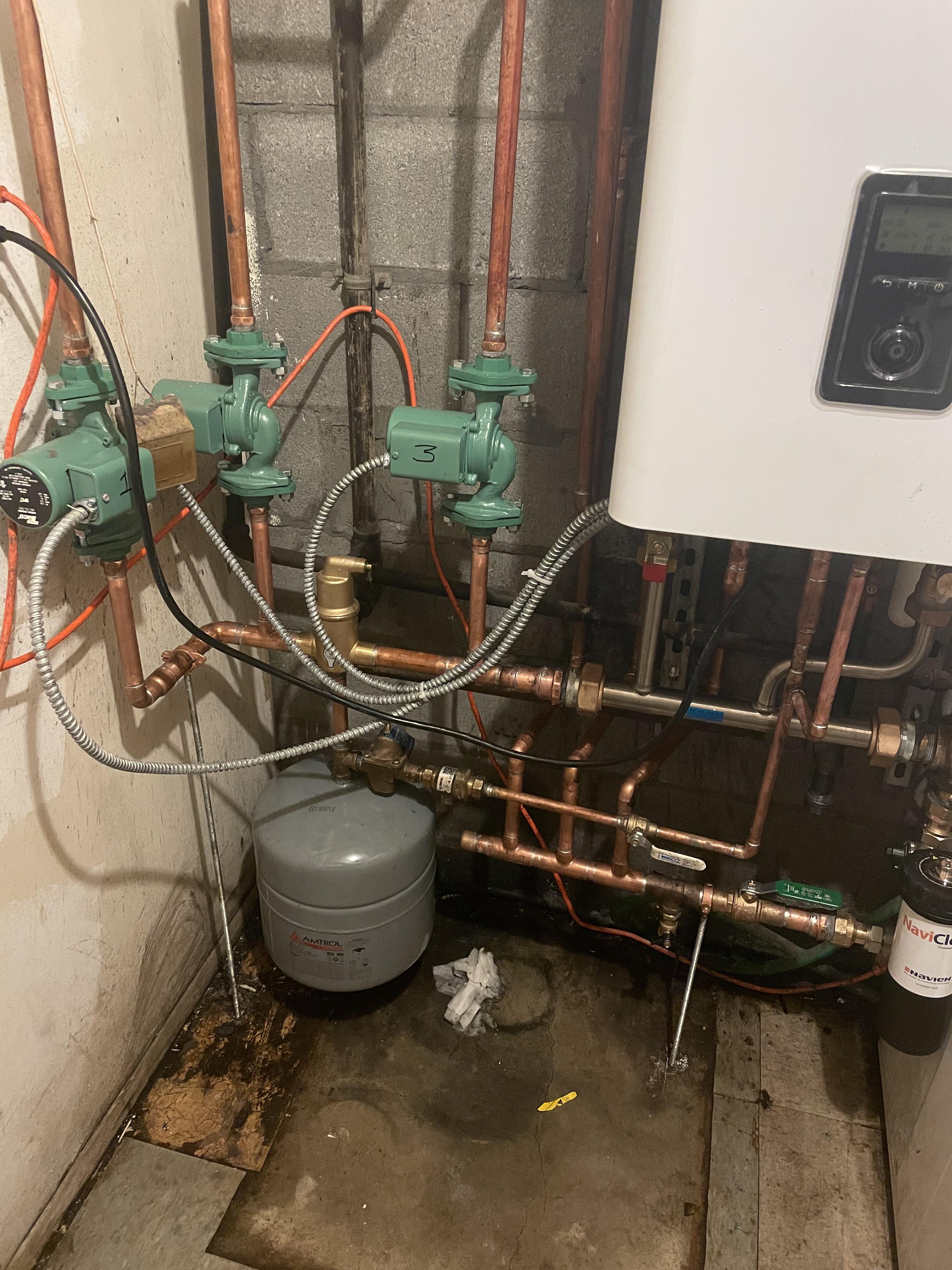 See any issues here? Third floor (Zone 3) not getting heat. Circulator