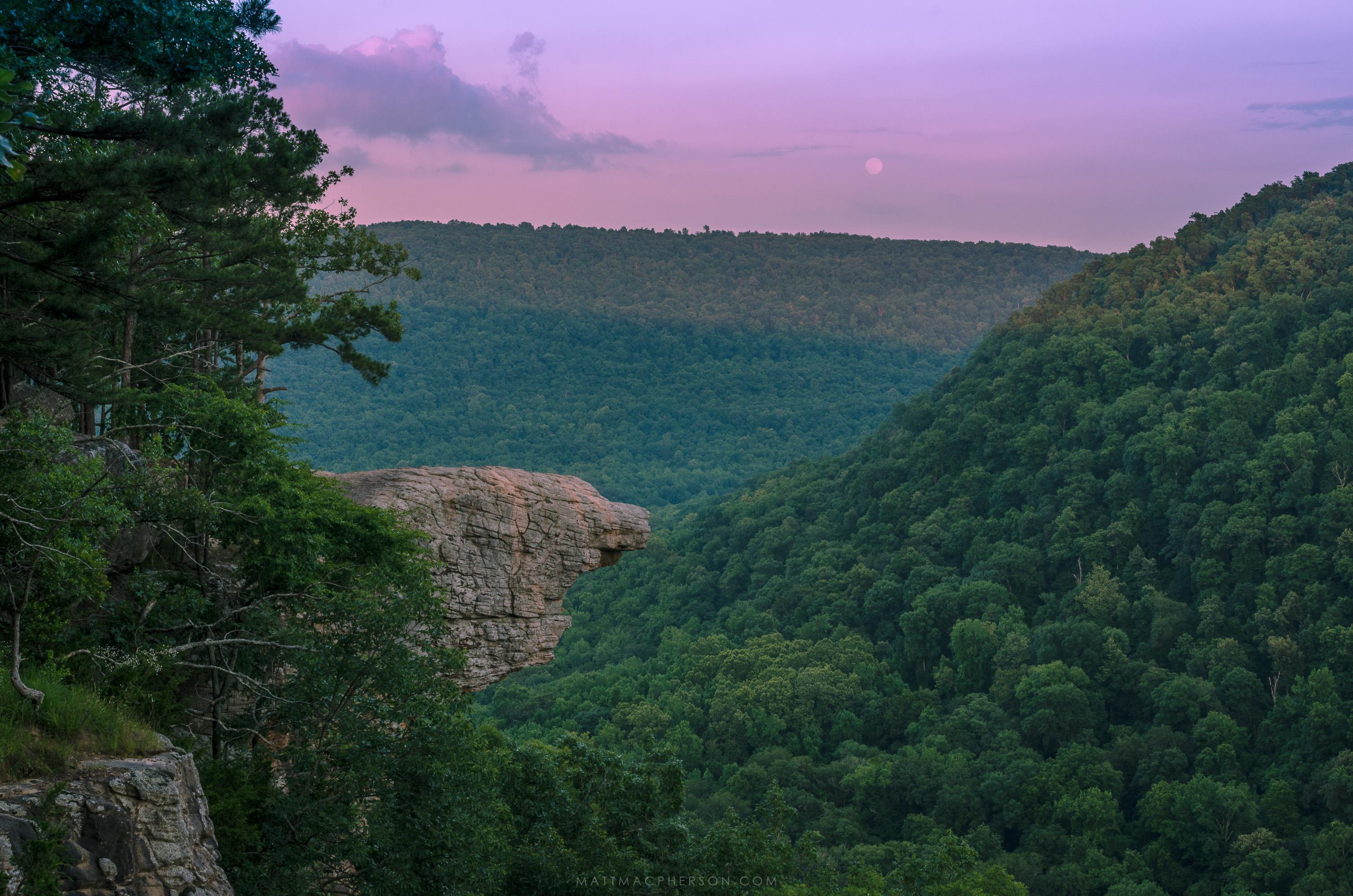 Full moon rising over the Ozarks in Arkansas [OC][3000x2000] EarthPorn