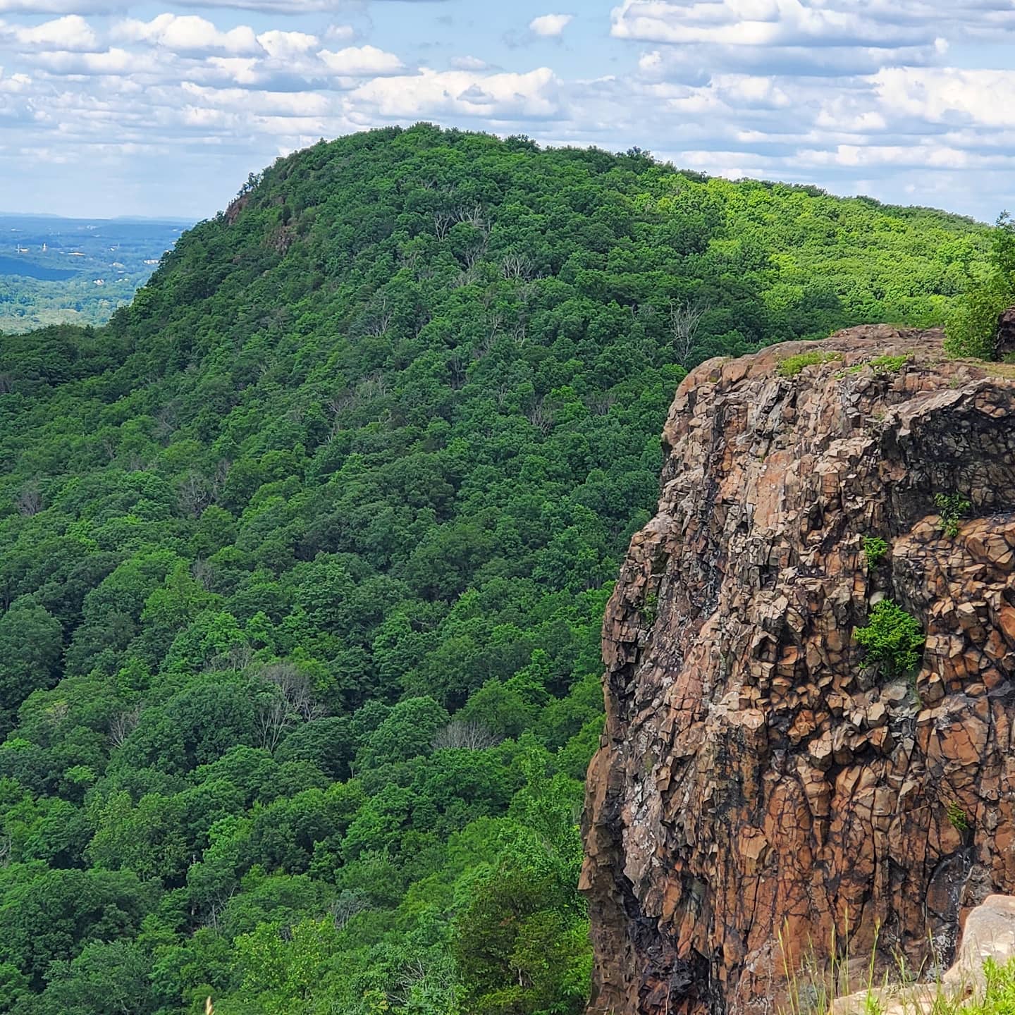 Mt. Higby Middlefield r/Connecticut