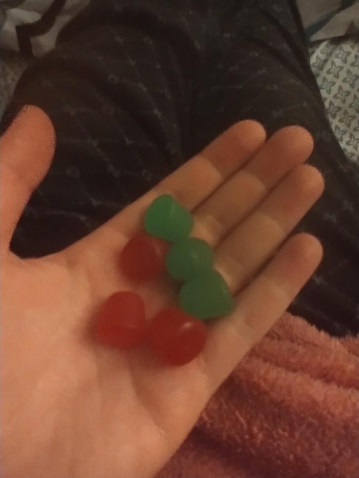 Dots packet with only red and green dots r/mildlyinteresting