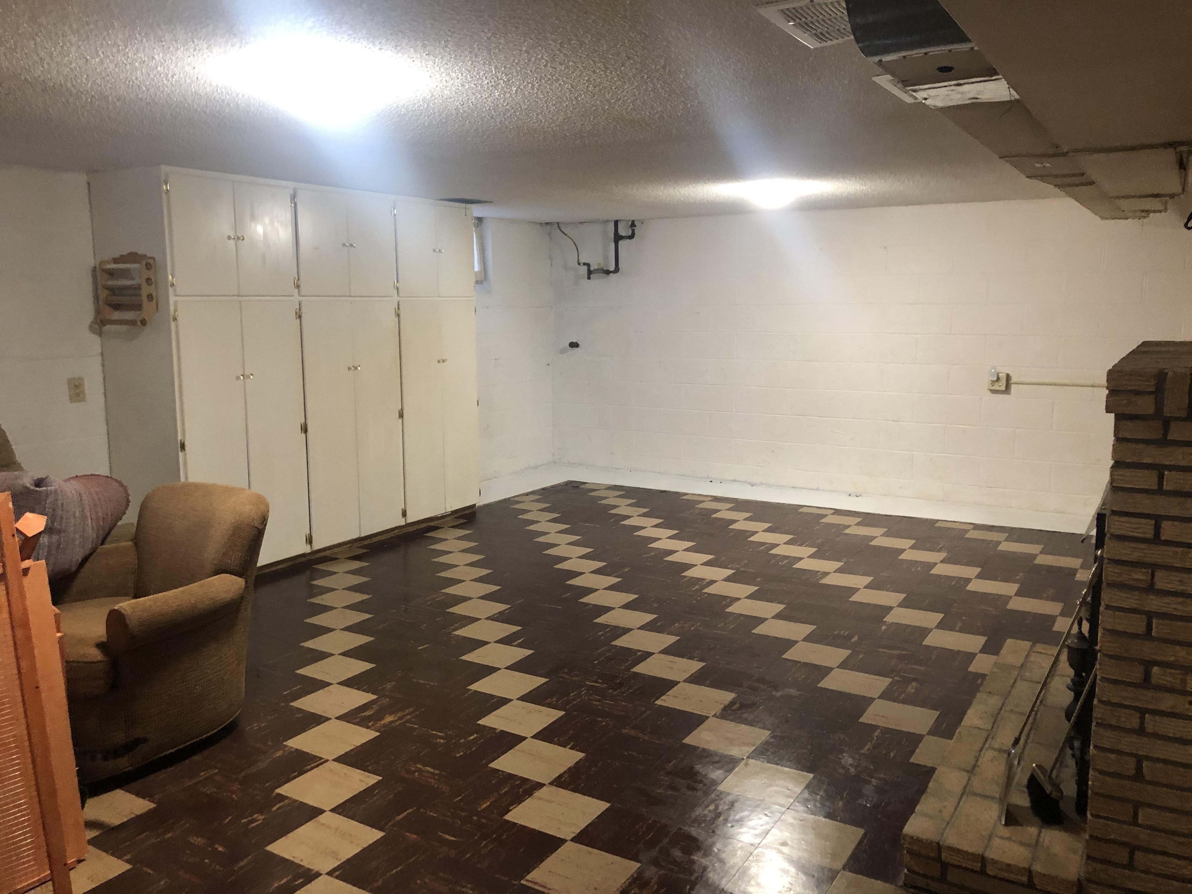 How would you make this room in a rented home (can only add decor, no