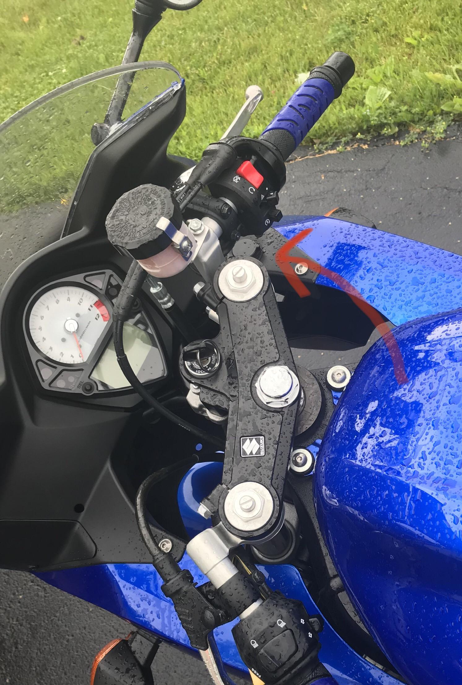 2007 sv650s phone charger? It pops open and looks like one but there’s