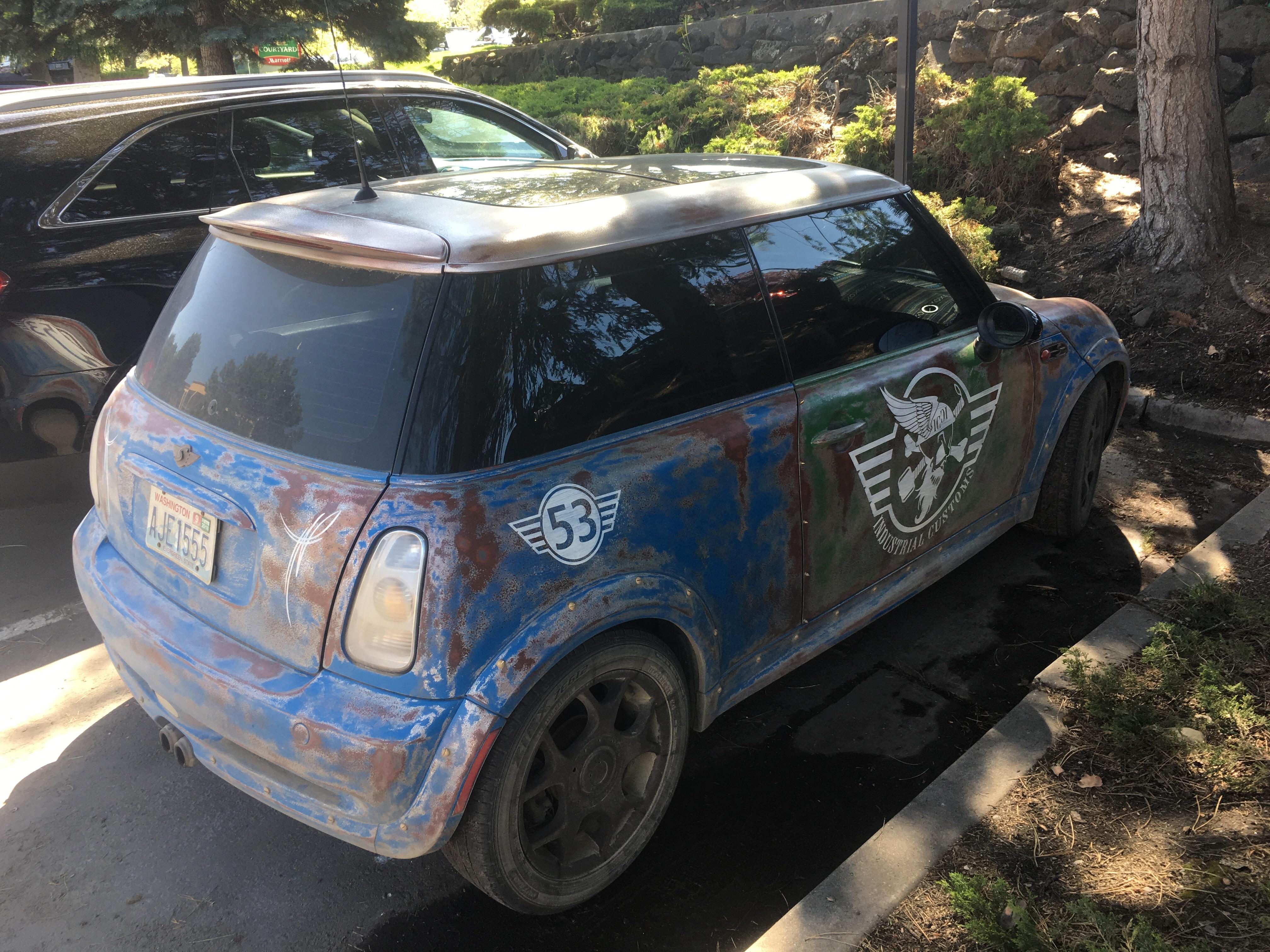 Spotted in Spokane, Wa. Patina paint job done well. 👍🏽 r/AwesomeCarMods