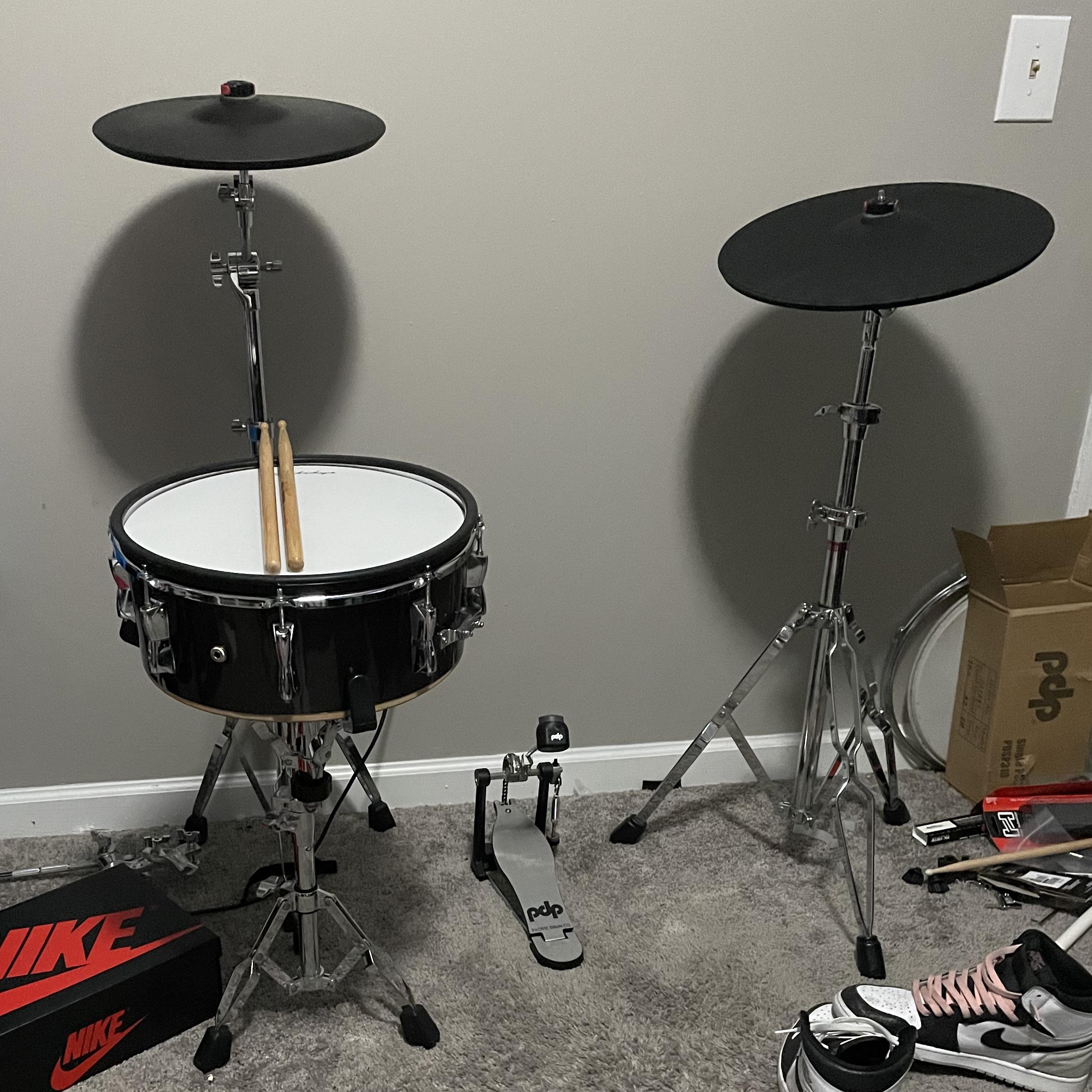 Mounting toms to cymbal stands or buying a rack r/edrums