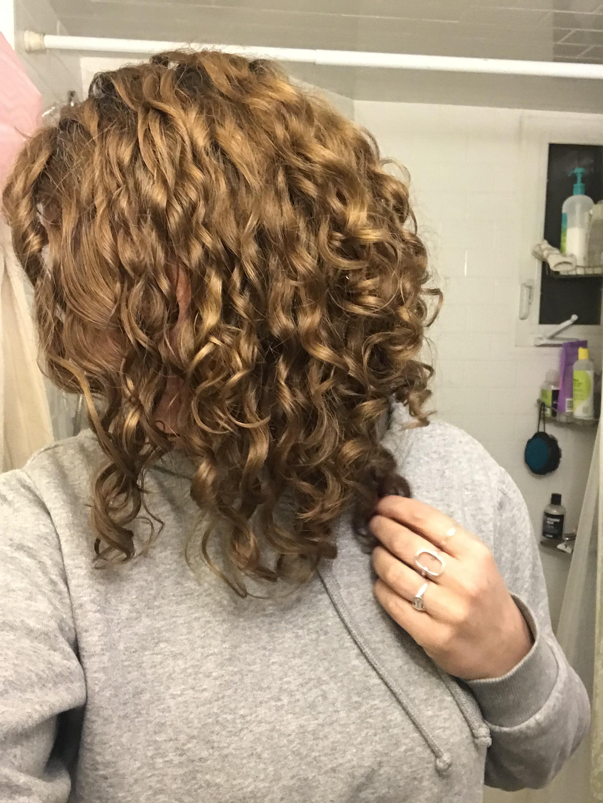Cold water moment r/curlyhair