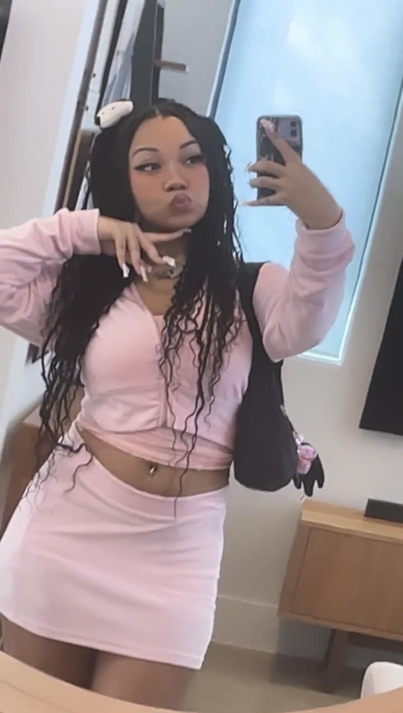 Mariiiisel_hot