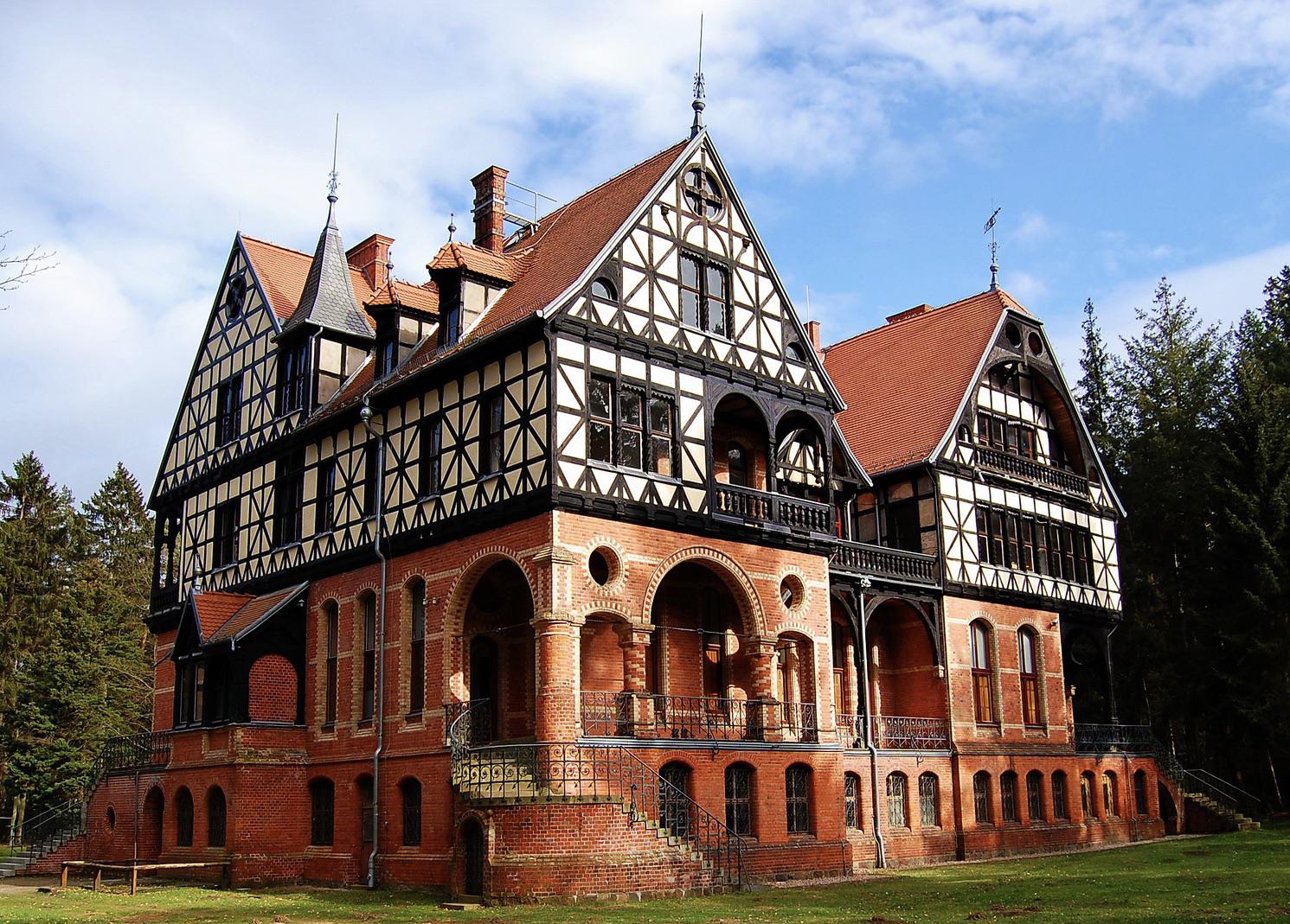 A hunting lodge in Northern Germany (Jagdschloss Gelbensande) r