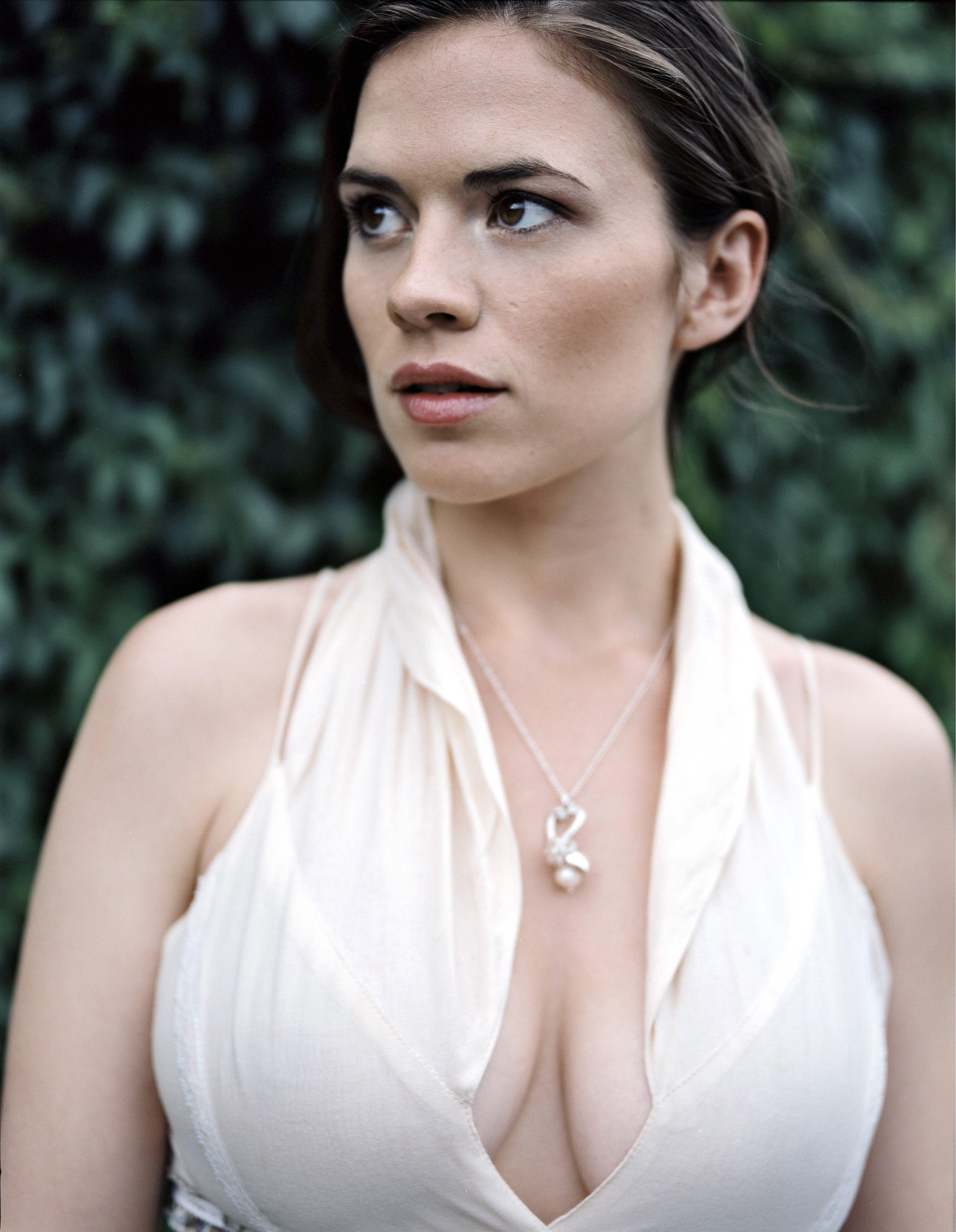 Hayley in white : HayleyAtwell