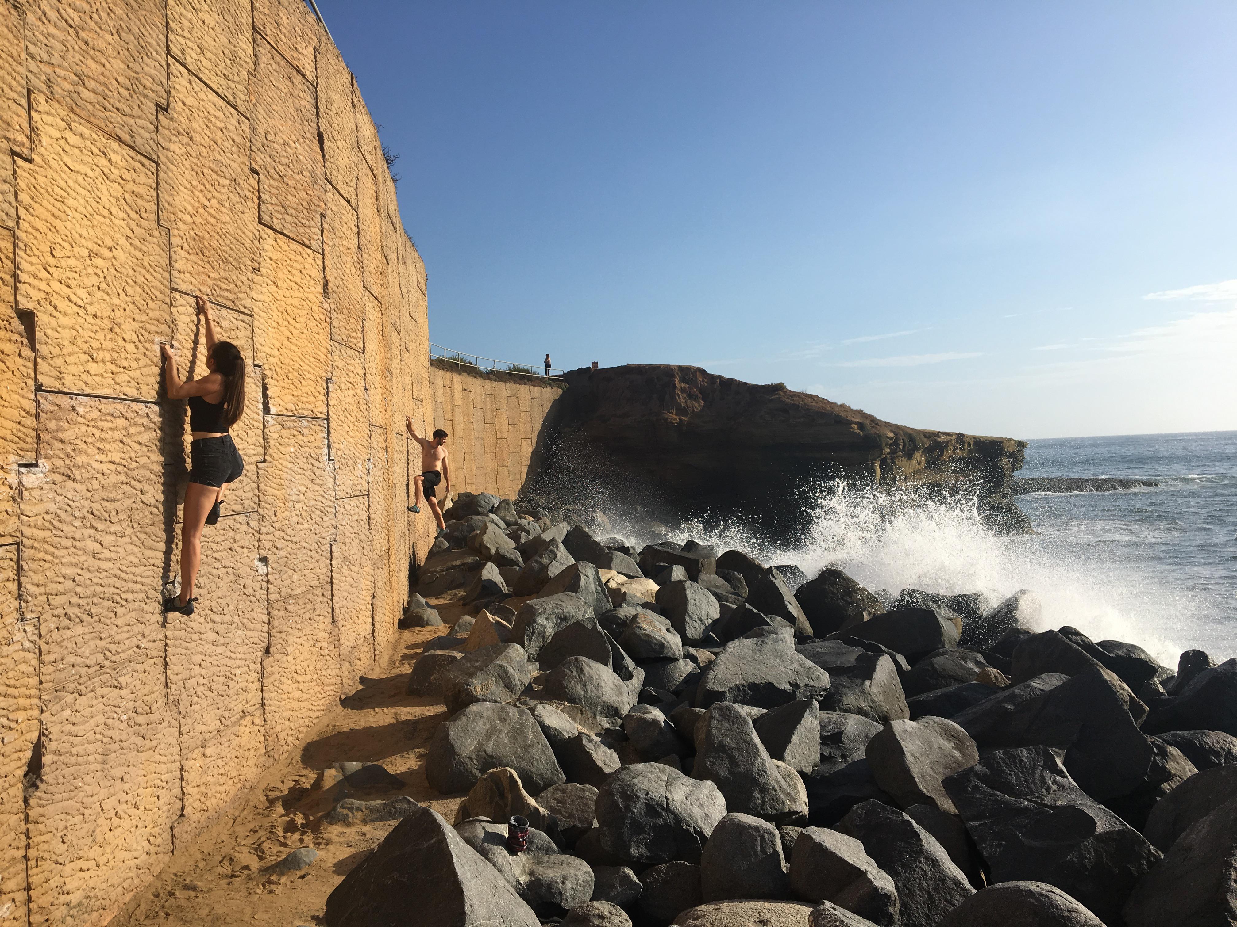 Traversing the Pump Wall in San Diego, CA r/socalclimbing