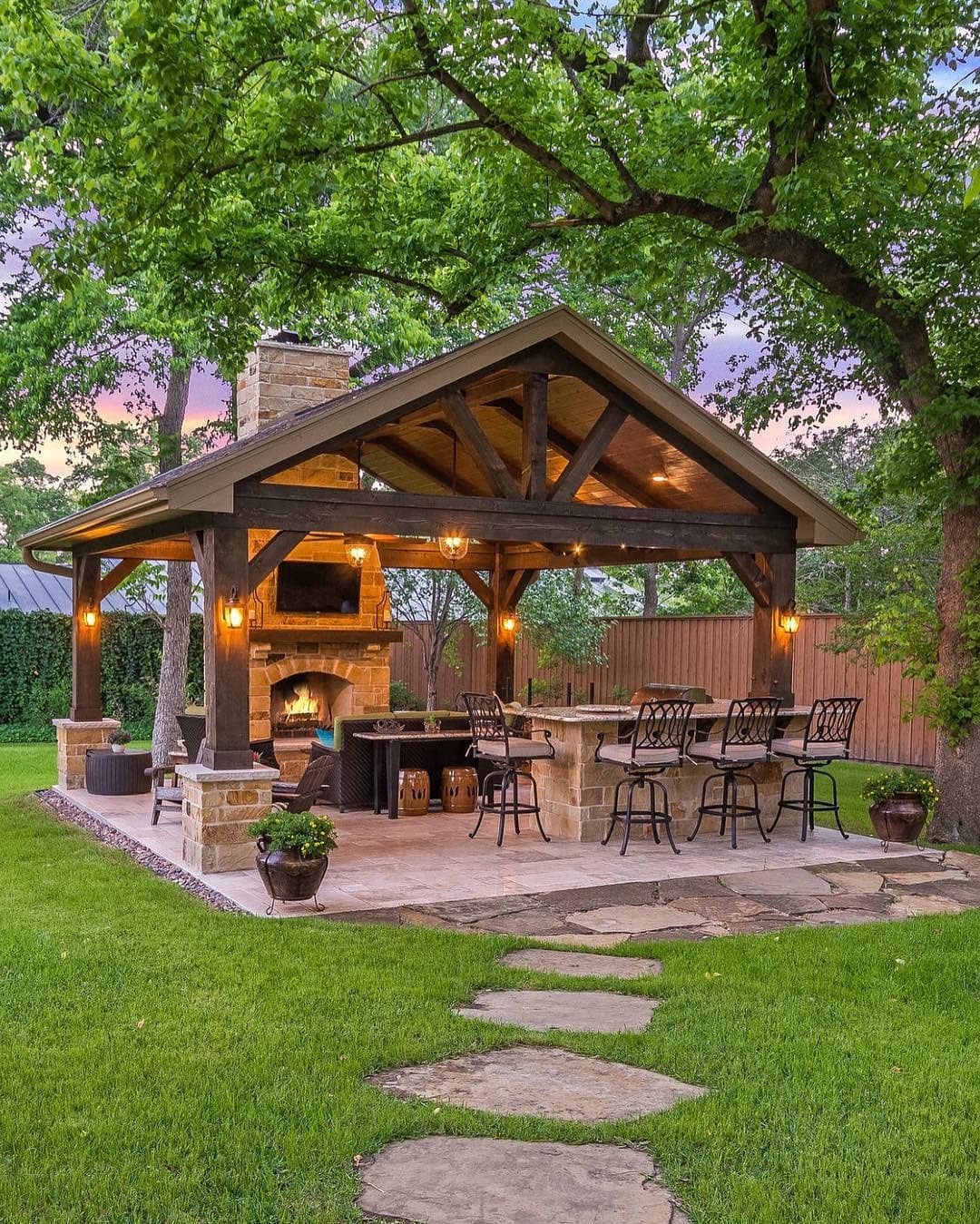 Beautiful home backyard in Minnesota r/CozyPlaces