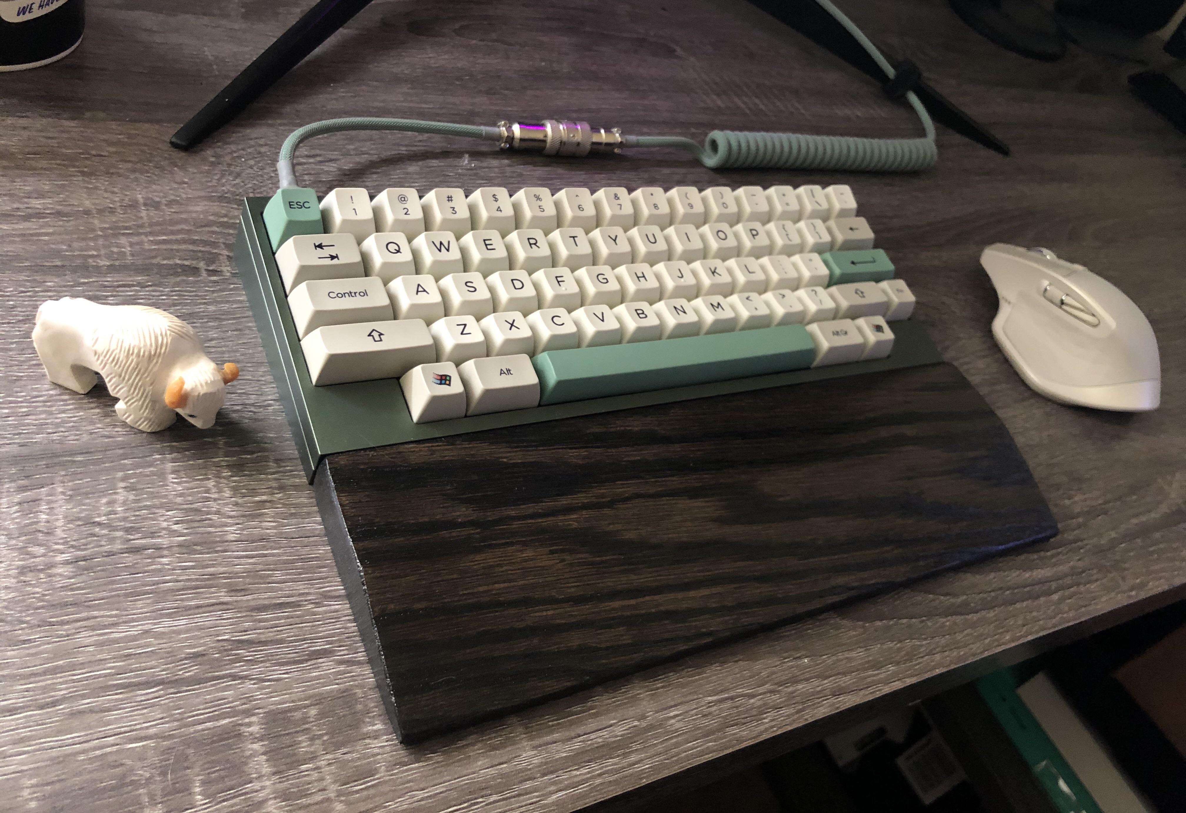 My NovelKeys wrist rest just arrived! r/MechanicalKeyboards