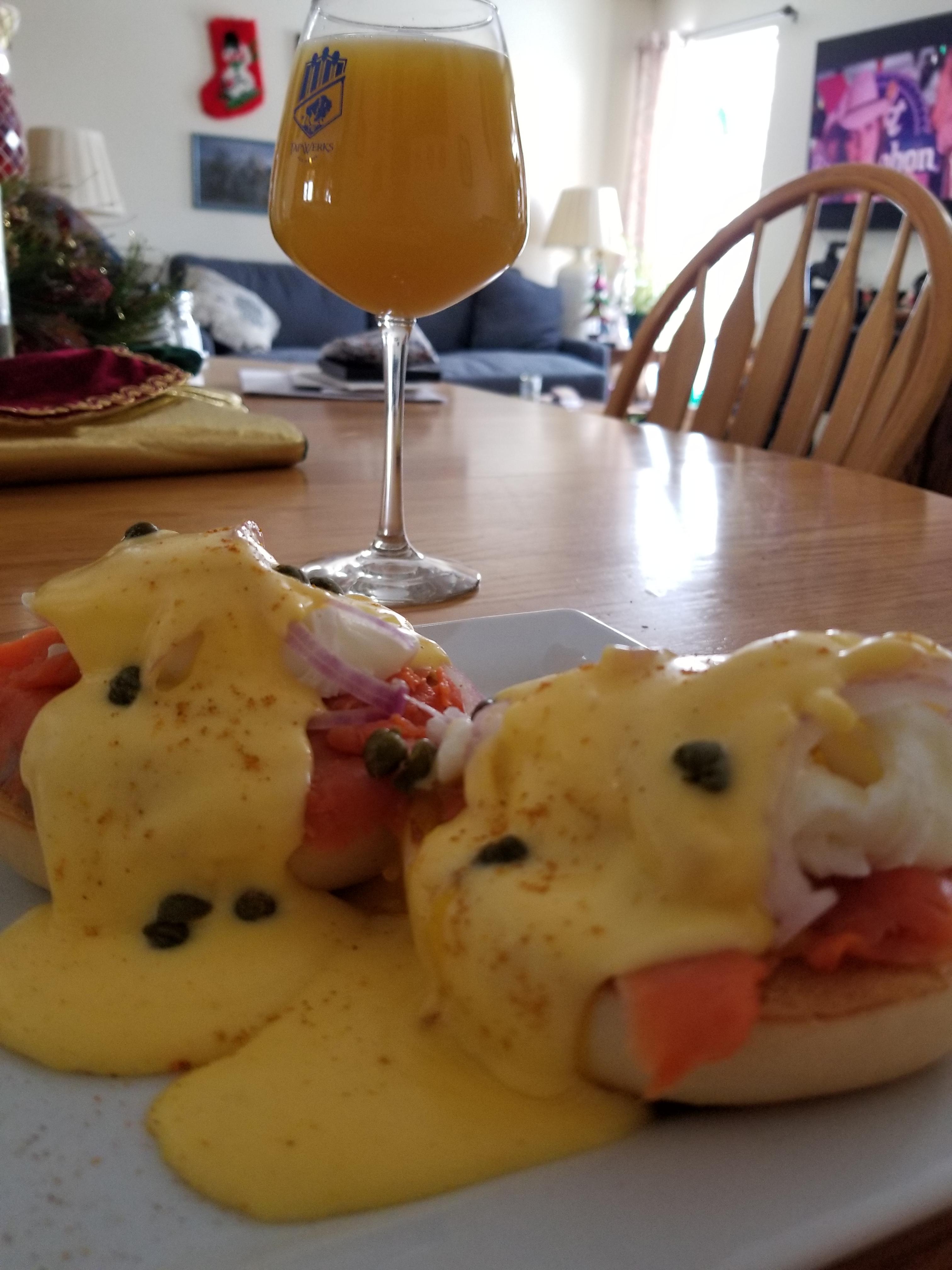 [Homemade] Lox & Bagels w/ Cream Cheese Hollandaise r/food